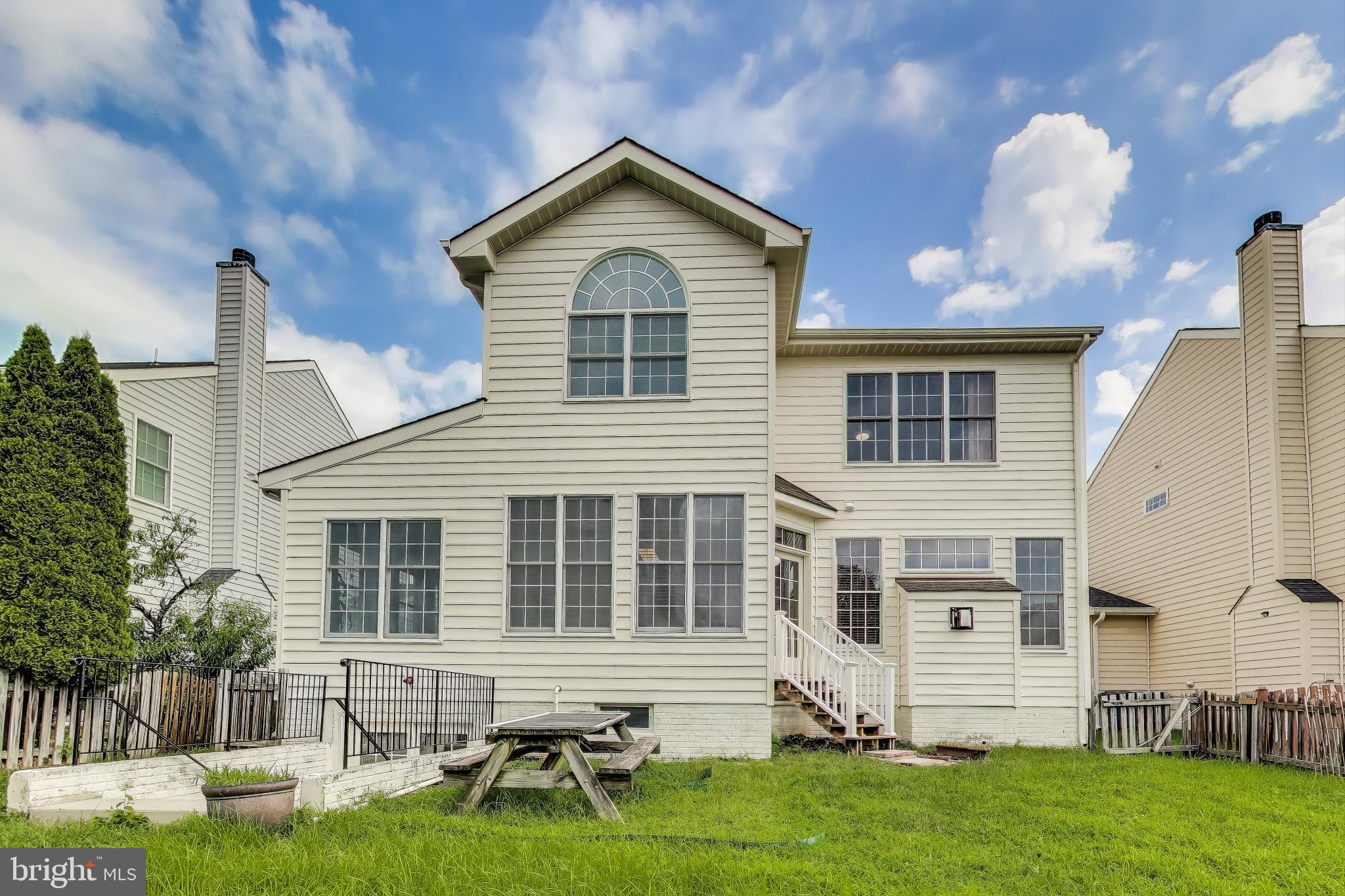 SOUTH RIDING - Residential