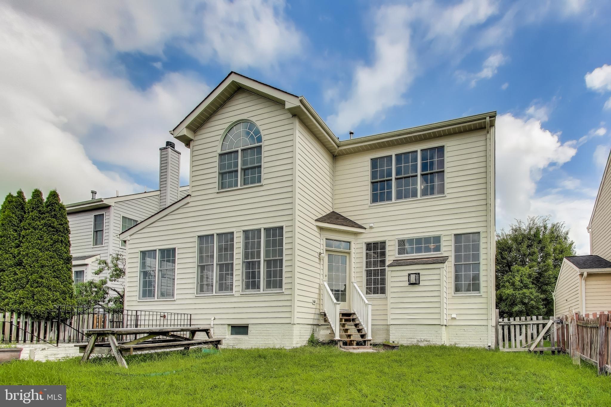 SOUTH RIDING - Residential