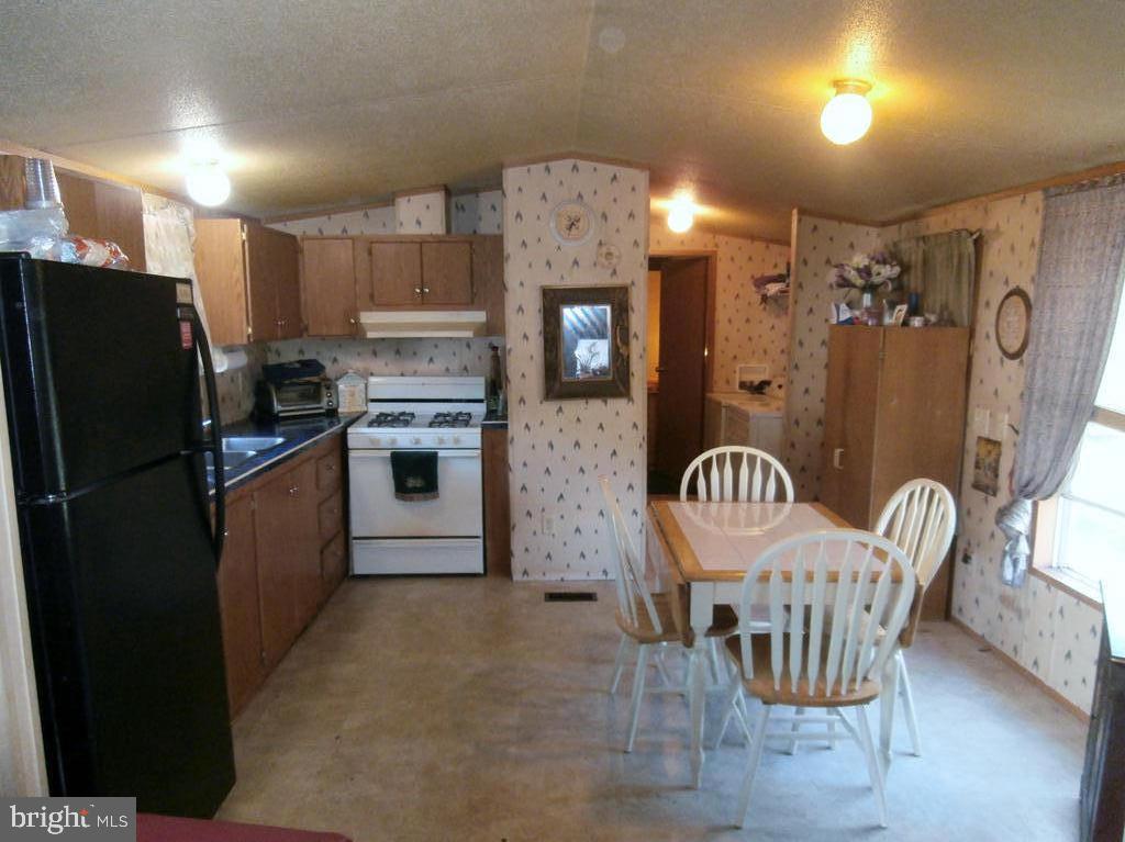 HARBORTON PLACE - Residential