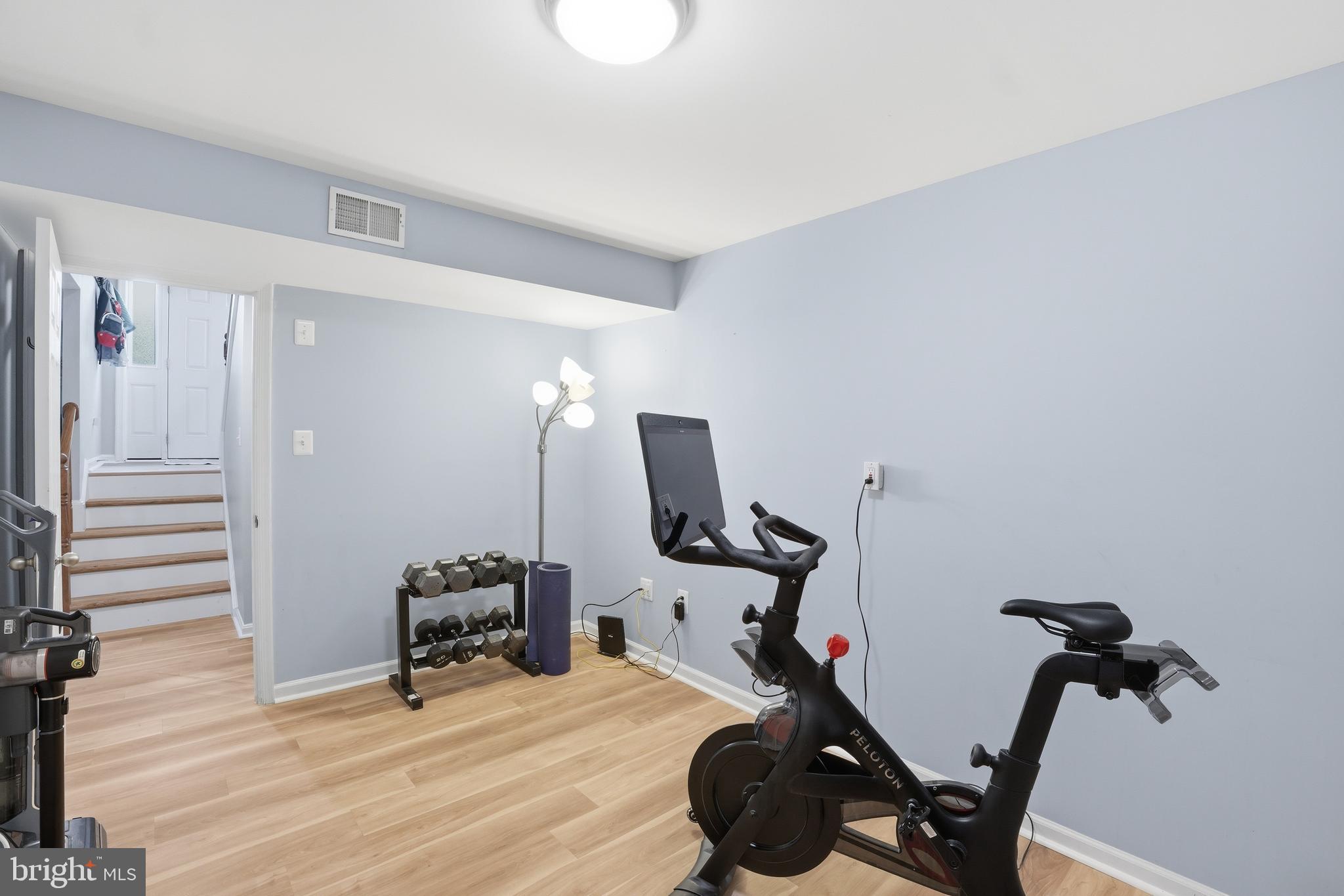MIDDLERIDGE - Residential