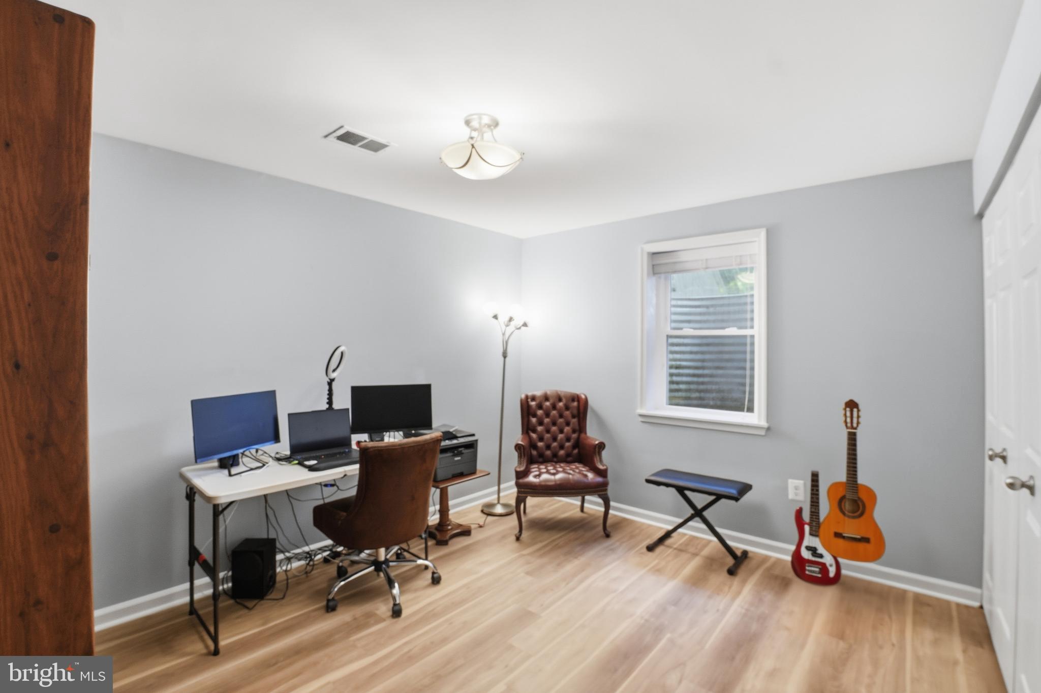 MIDDLERIDGE - Residential