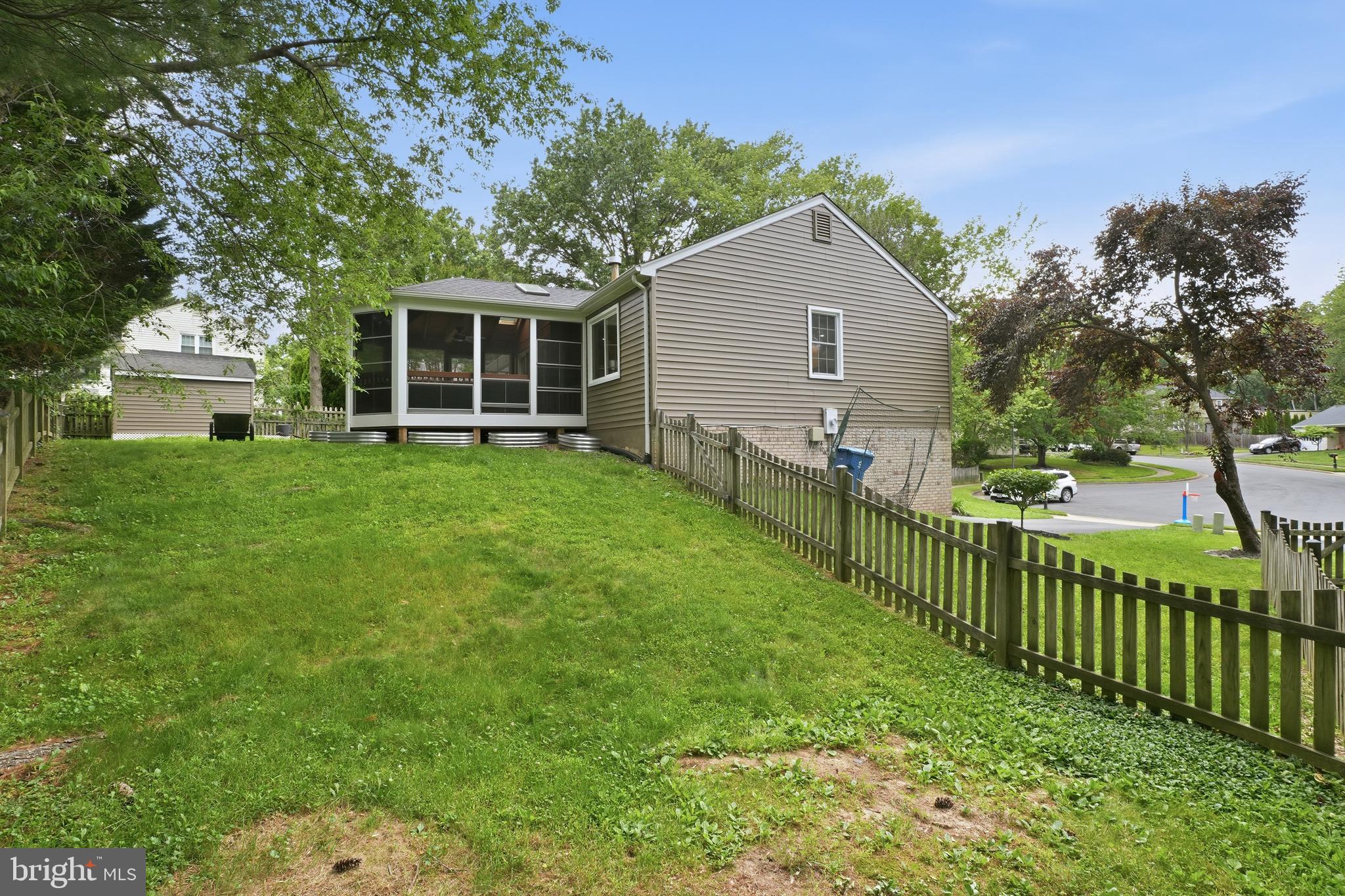 MIDDLERIDGE - Residential