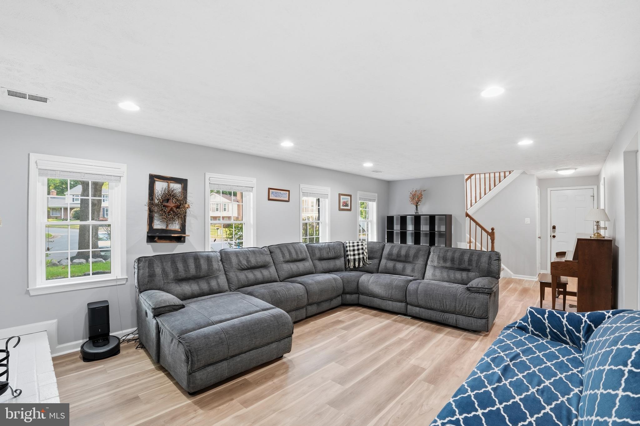 MIDDLERIDGE - Residential