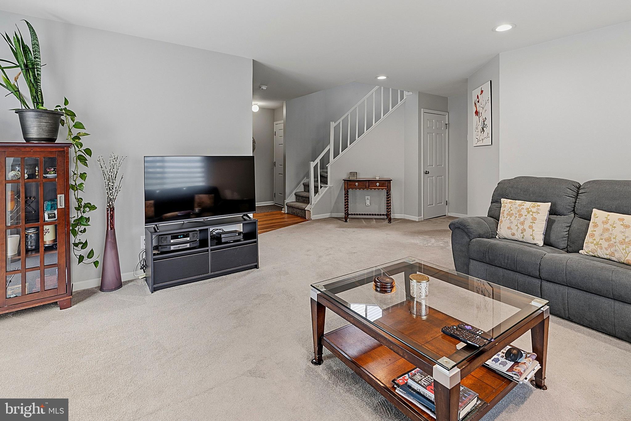 EAGLE RIDGE - Residential