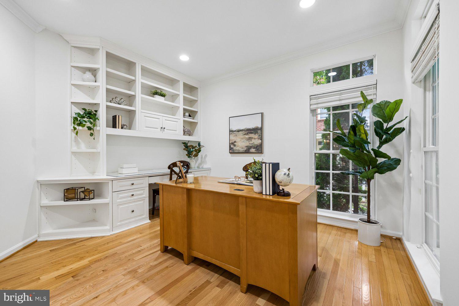 LAKELANDS - Residential