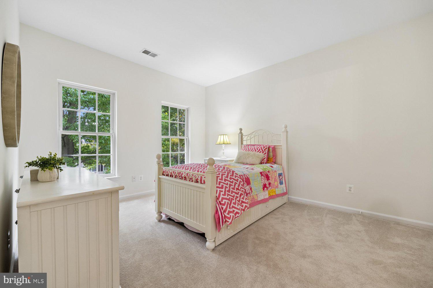 LAKELANDS - Residential