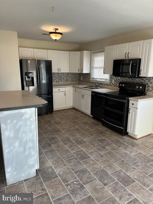 OAKRIDGE / COUNTRY RIDGE - Residential Lease