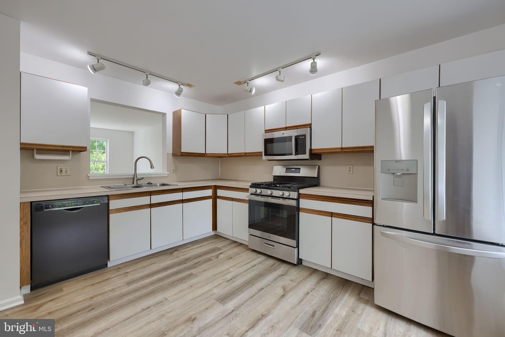 CROSSGATES - Residential