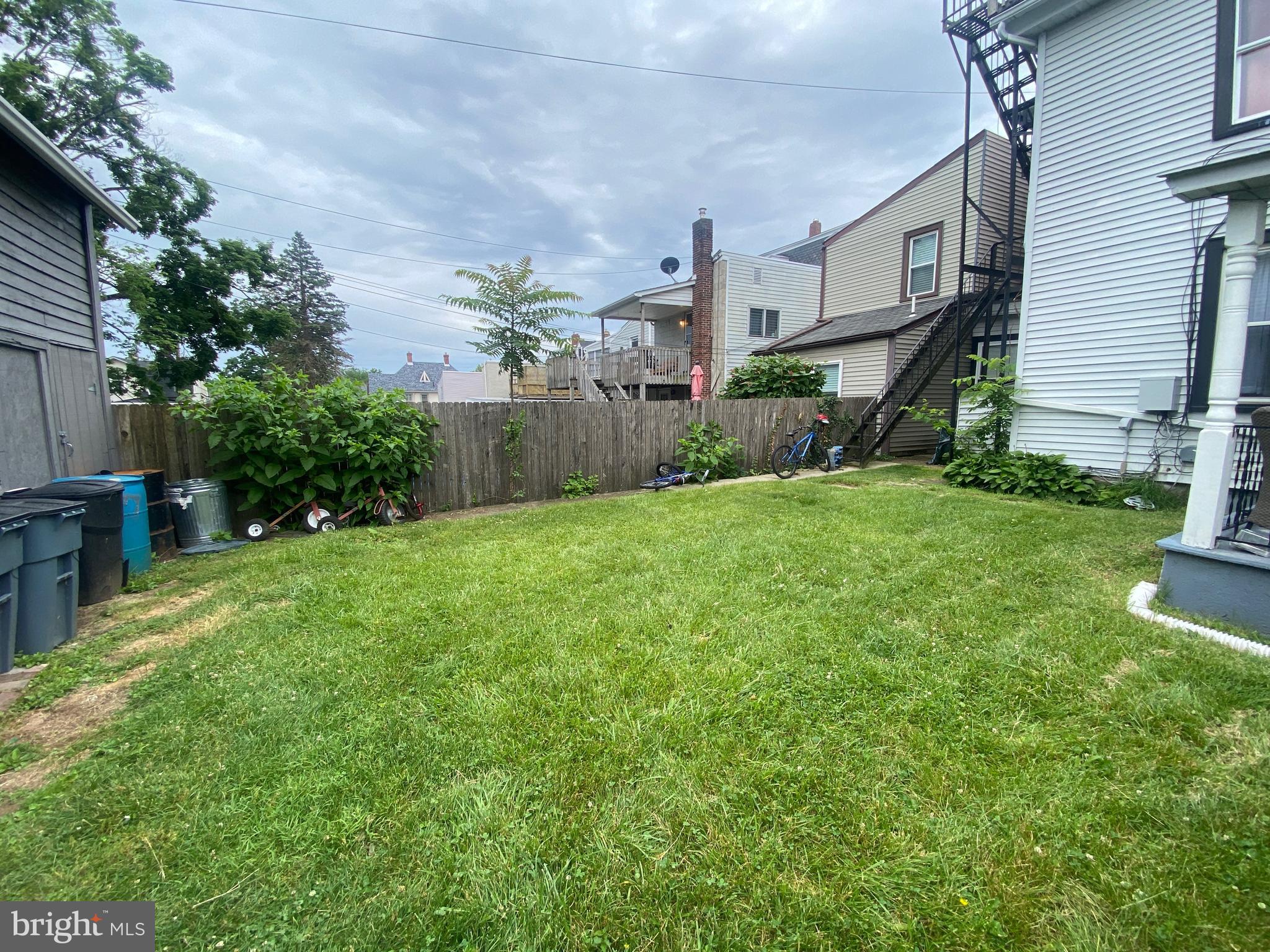 COLLEGE HILL - Commercial Sale