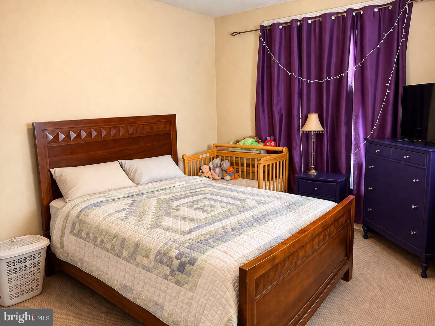 COLLEGE HILL - Commercial Sale