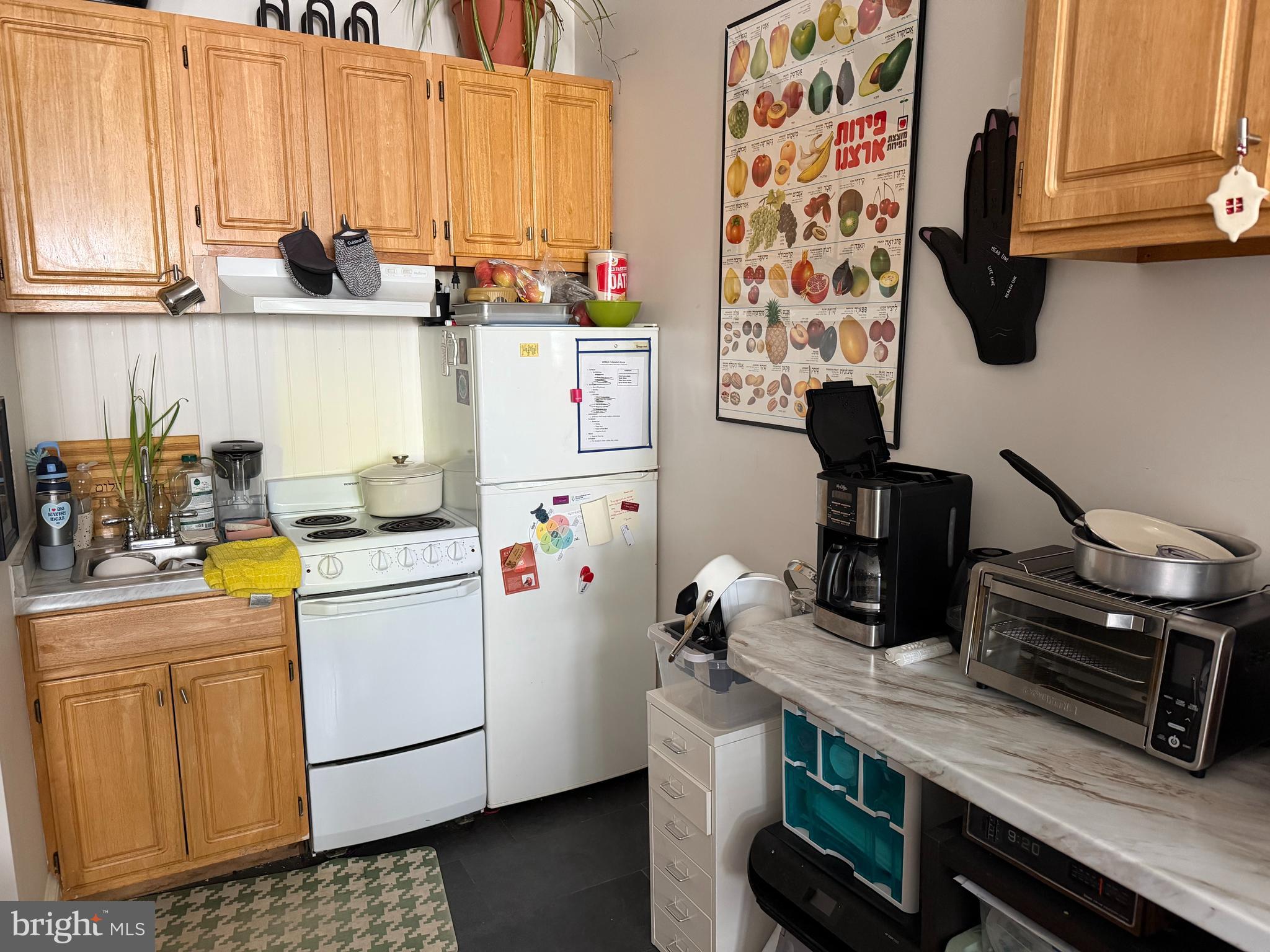 COLLEGE HILL - Commercial Sale
