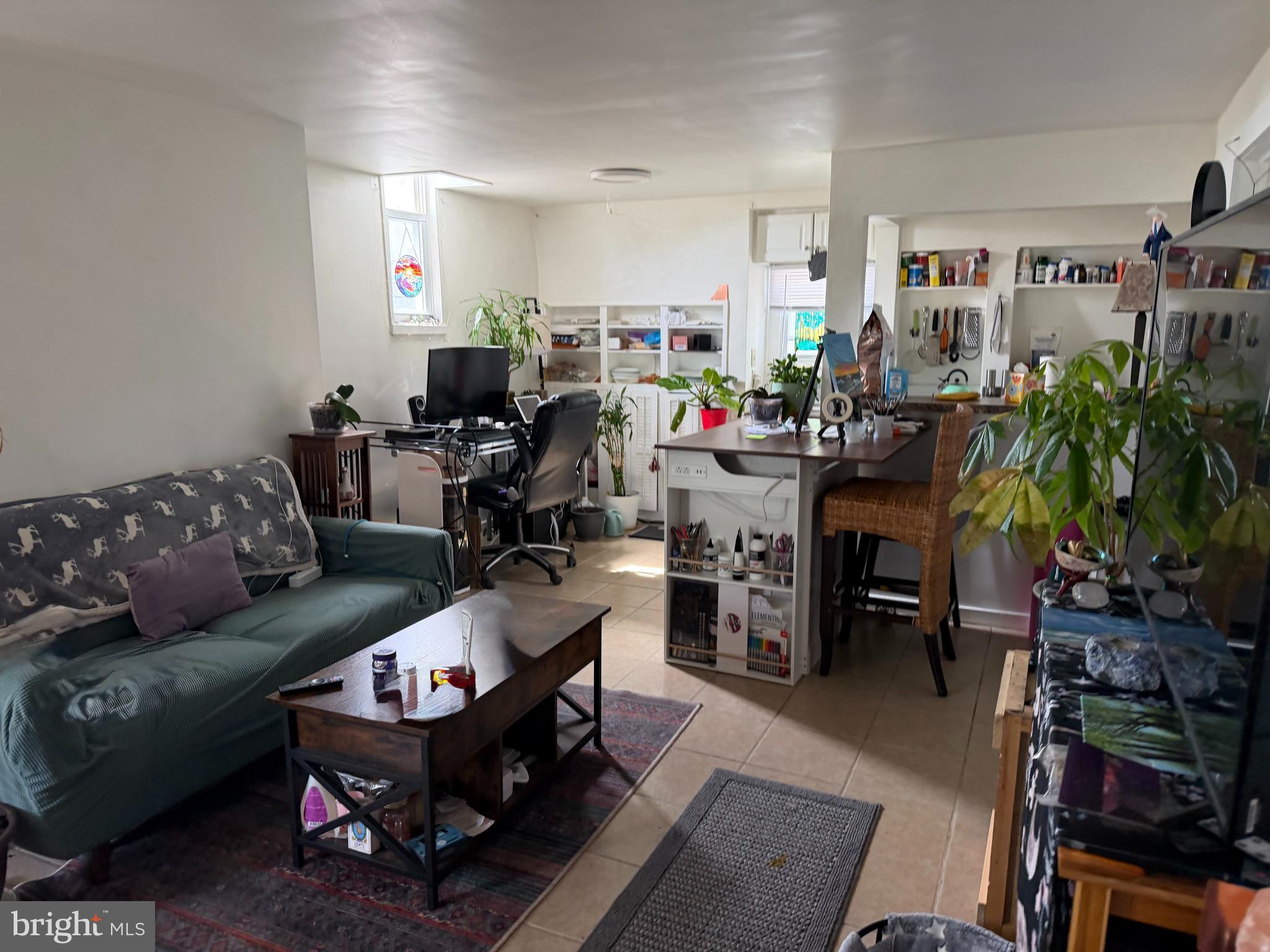 COLLEGE HILL - Commercial Sale
