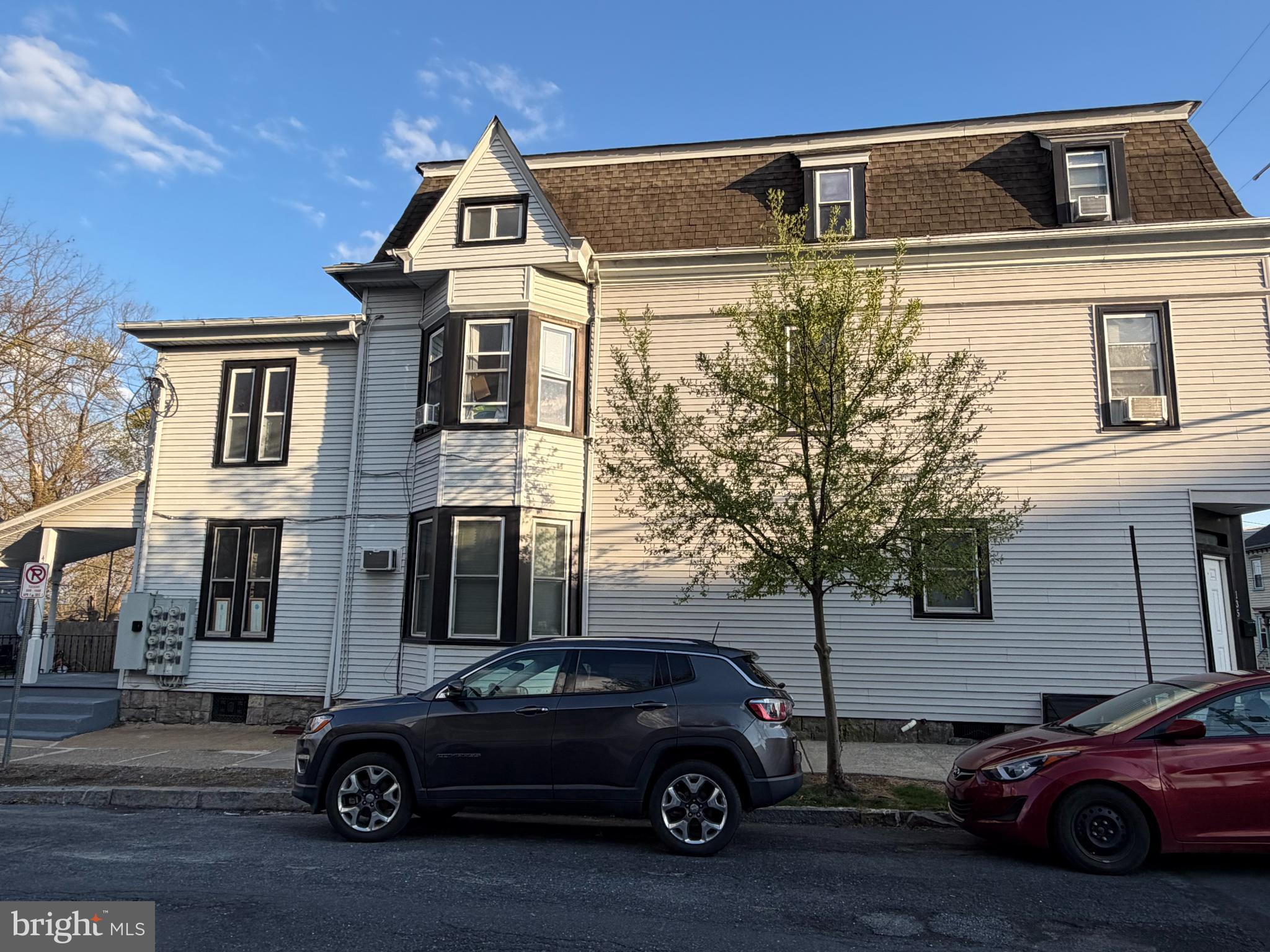 COLLEGE HILL - Commercial Sale
