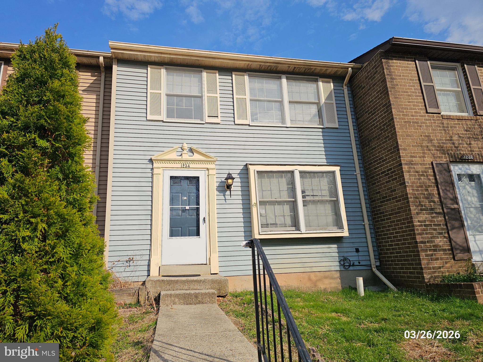 OAK SPRINGS - Residential