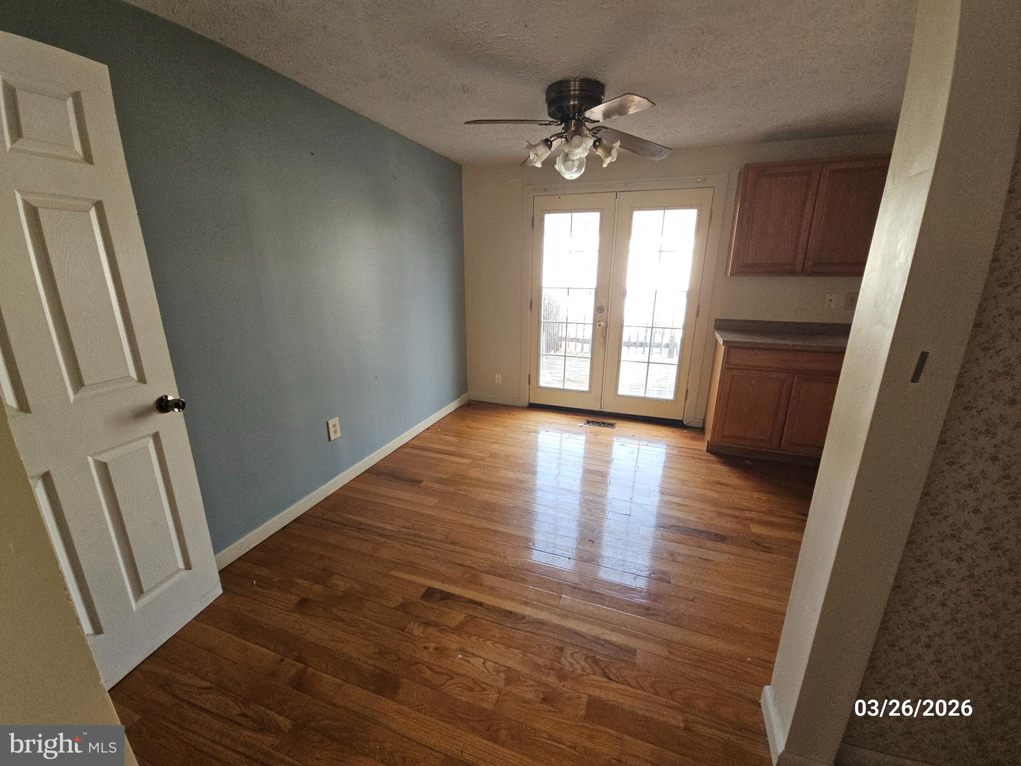 OAK SPRINGS - Residential