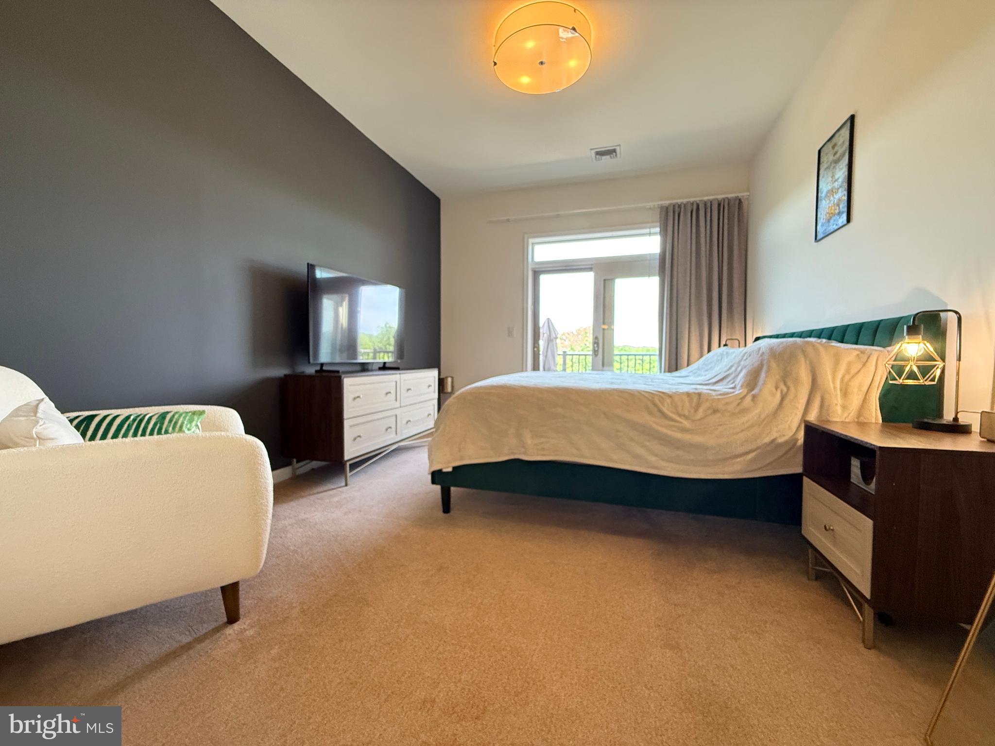 HUNTINGDON PLACE - Residential