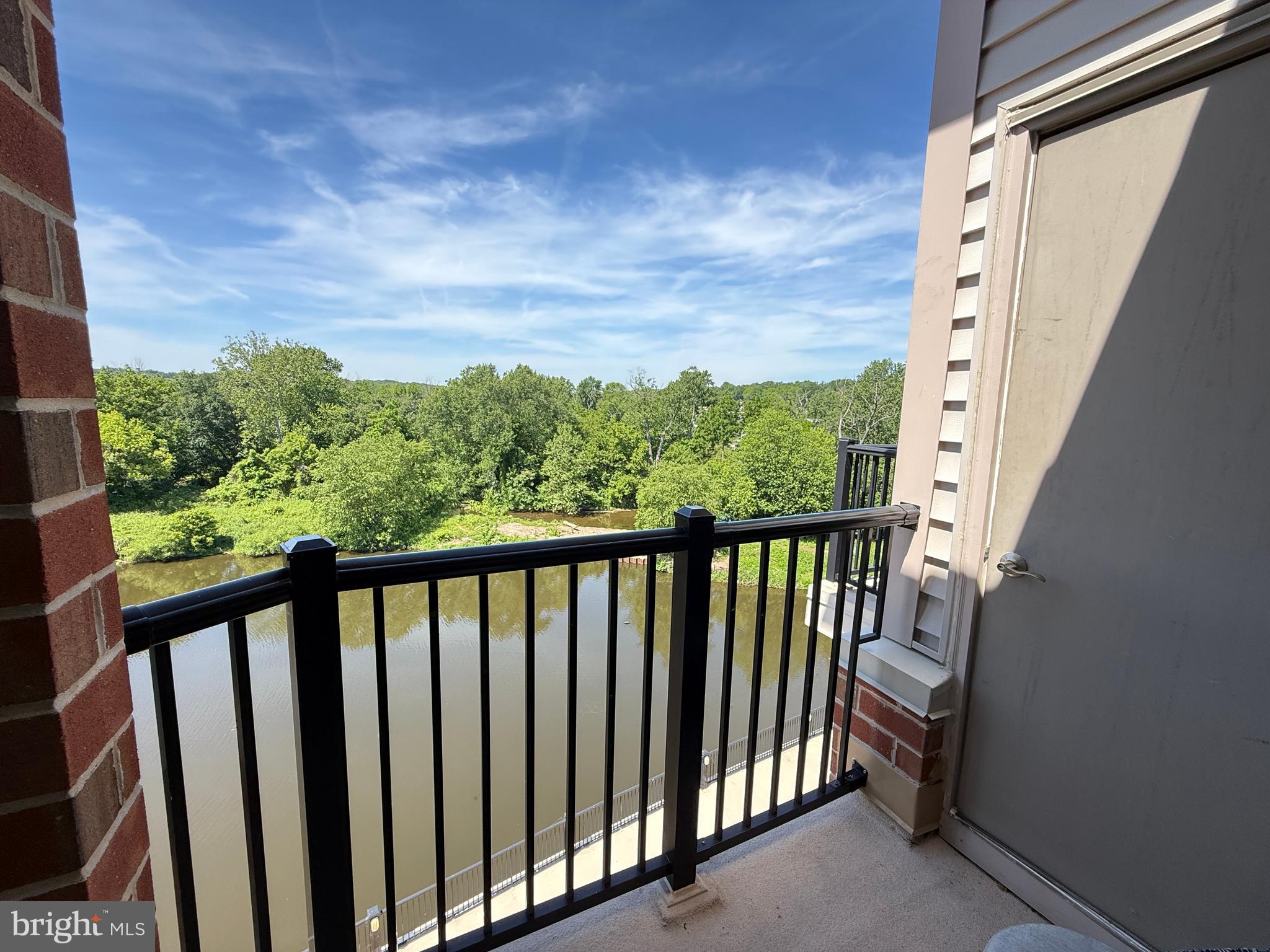 HUNTINGDON PLACE - Residential