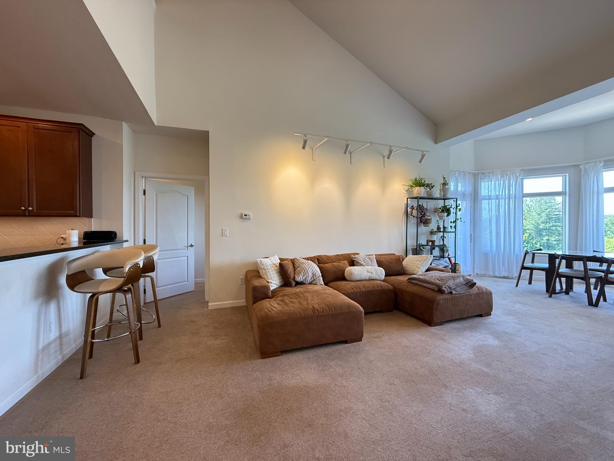 HUNTINGDON PLACE - Residential