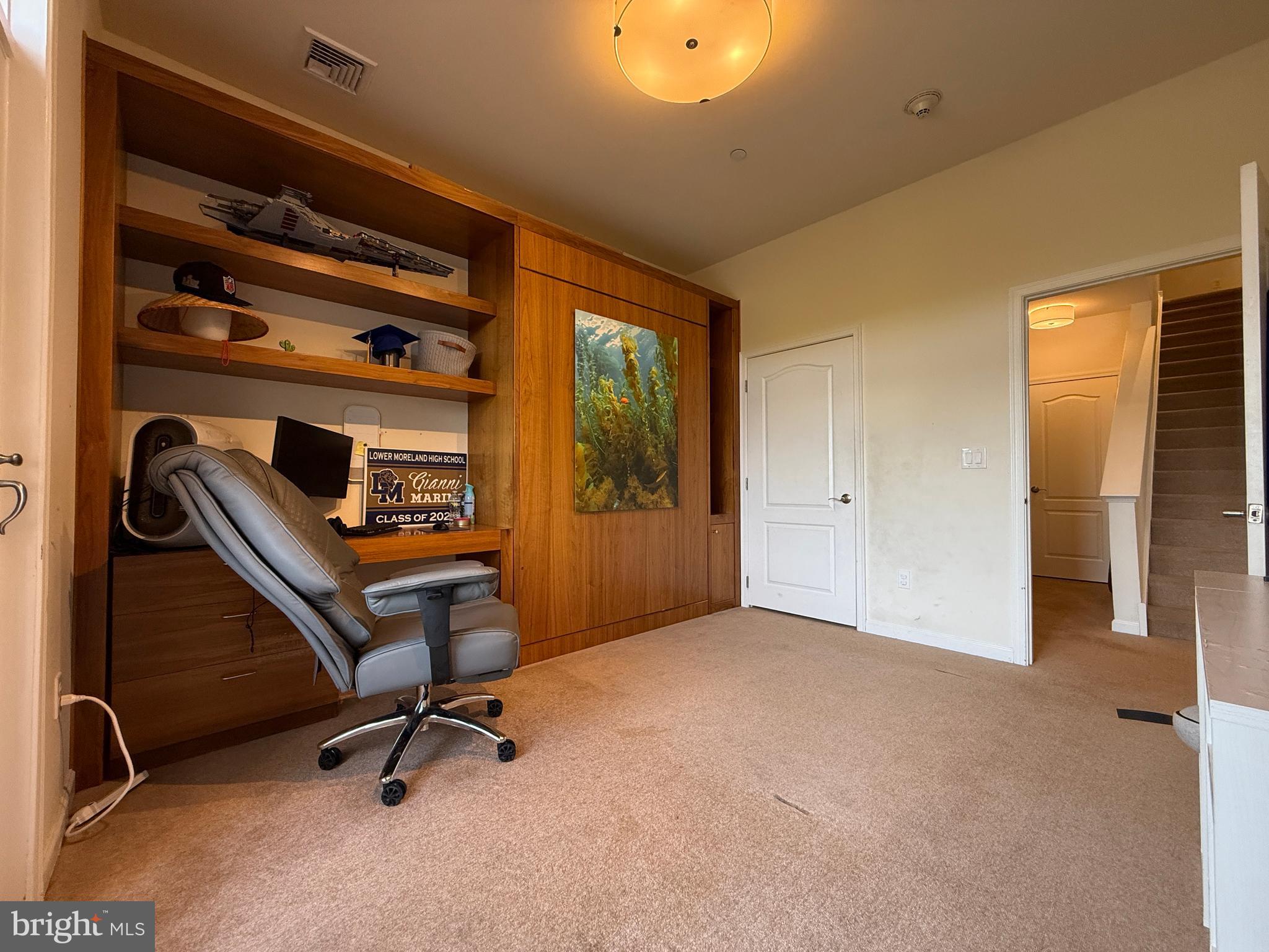HUNTINGDON PLACE - Residential
