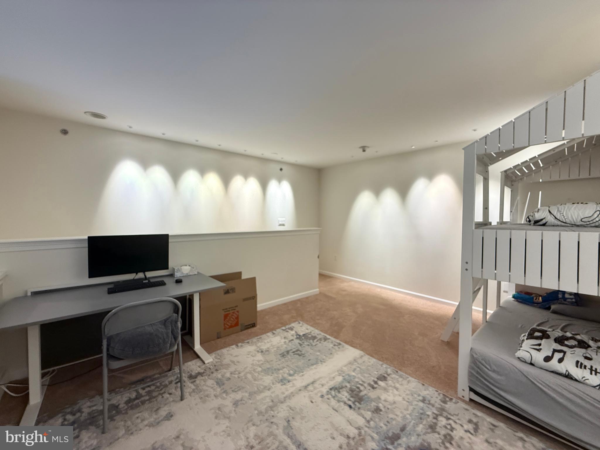 HUNTINGDON PLACE - Residential