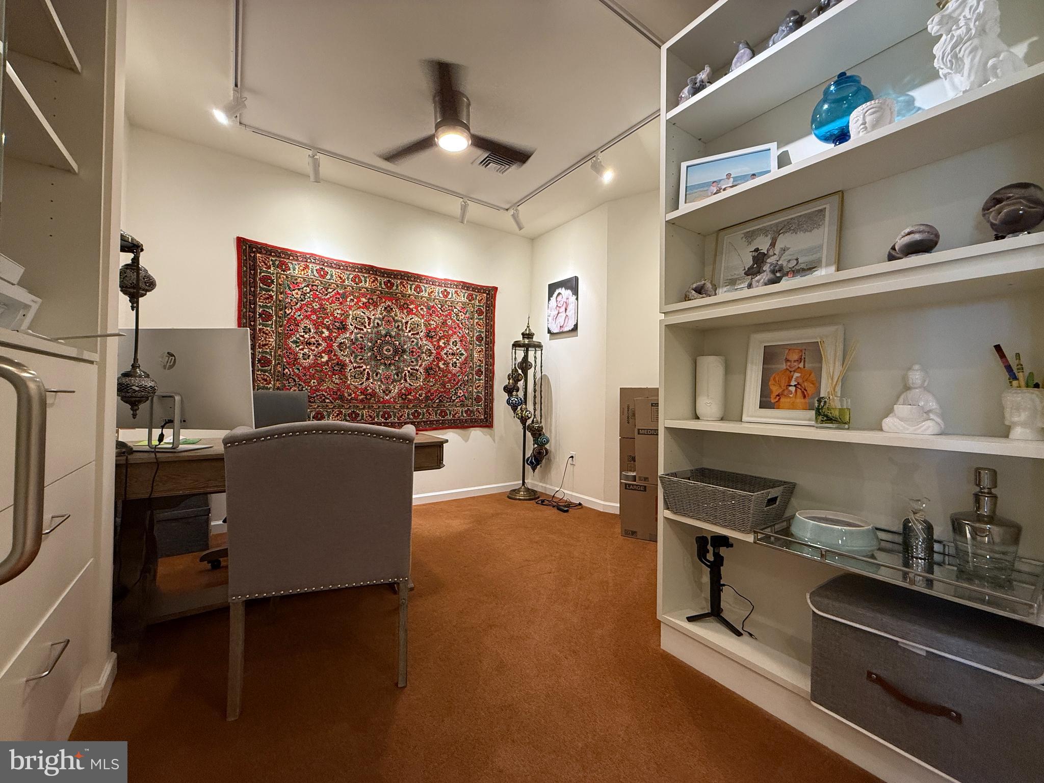 HUNTINGDON PLACE - Residential