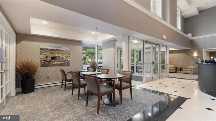 HUNTINGDON PLACE - Residential