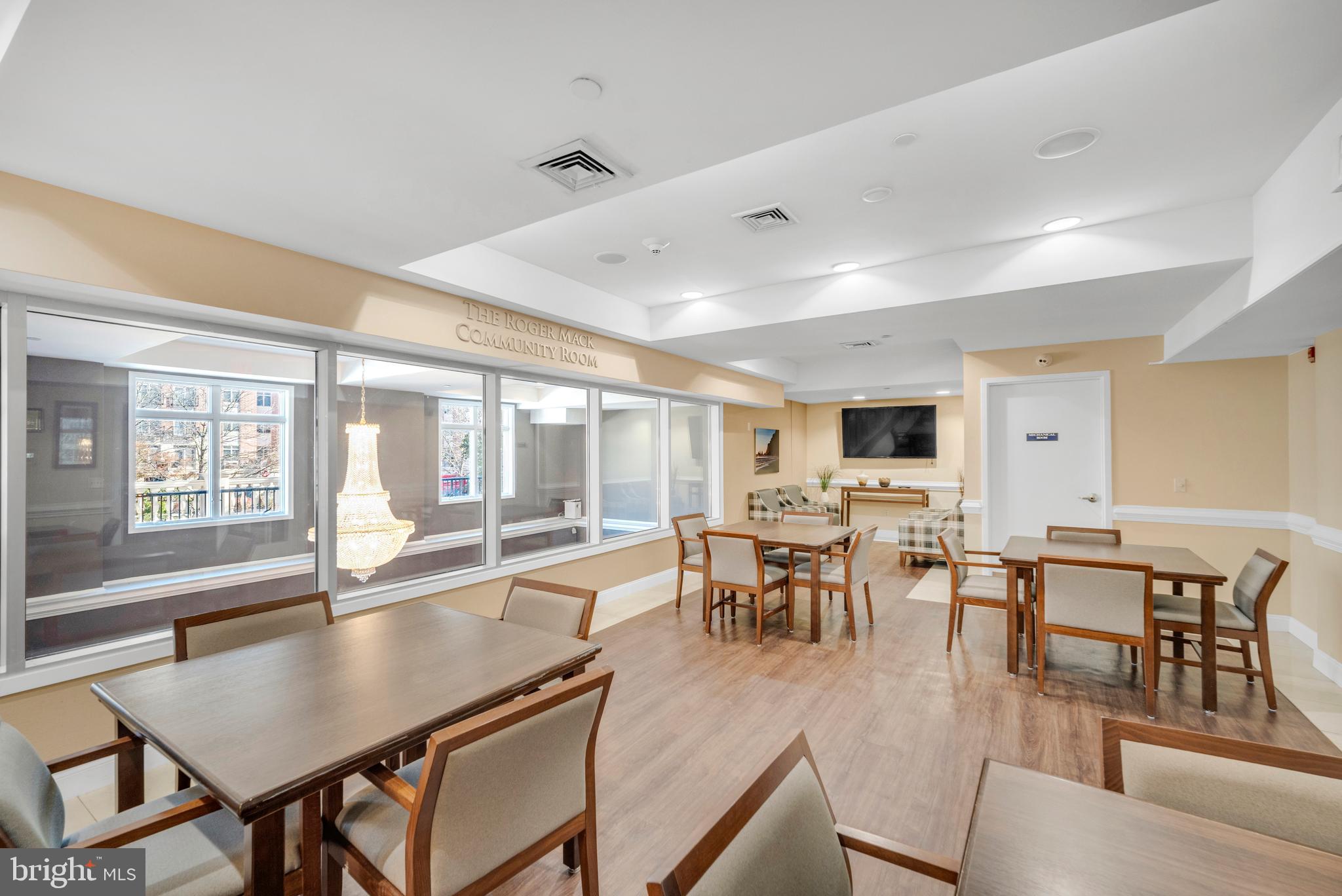 HUNTINGDON PLACE - Residential