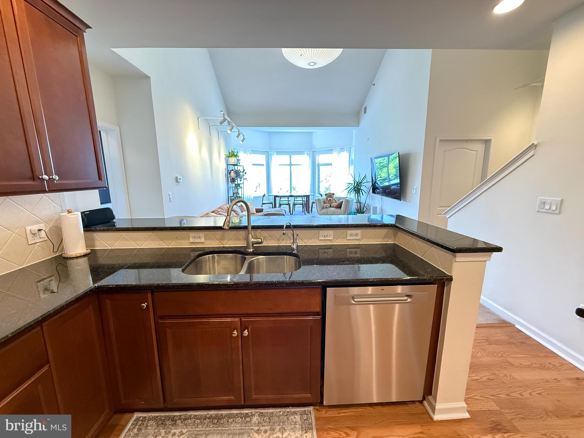 HUNTINGDON PLACE - Residential