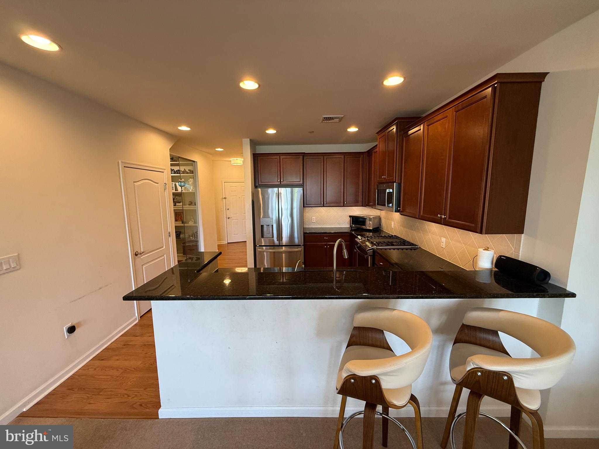 HUNTINGDON PLACE - Residential