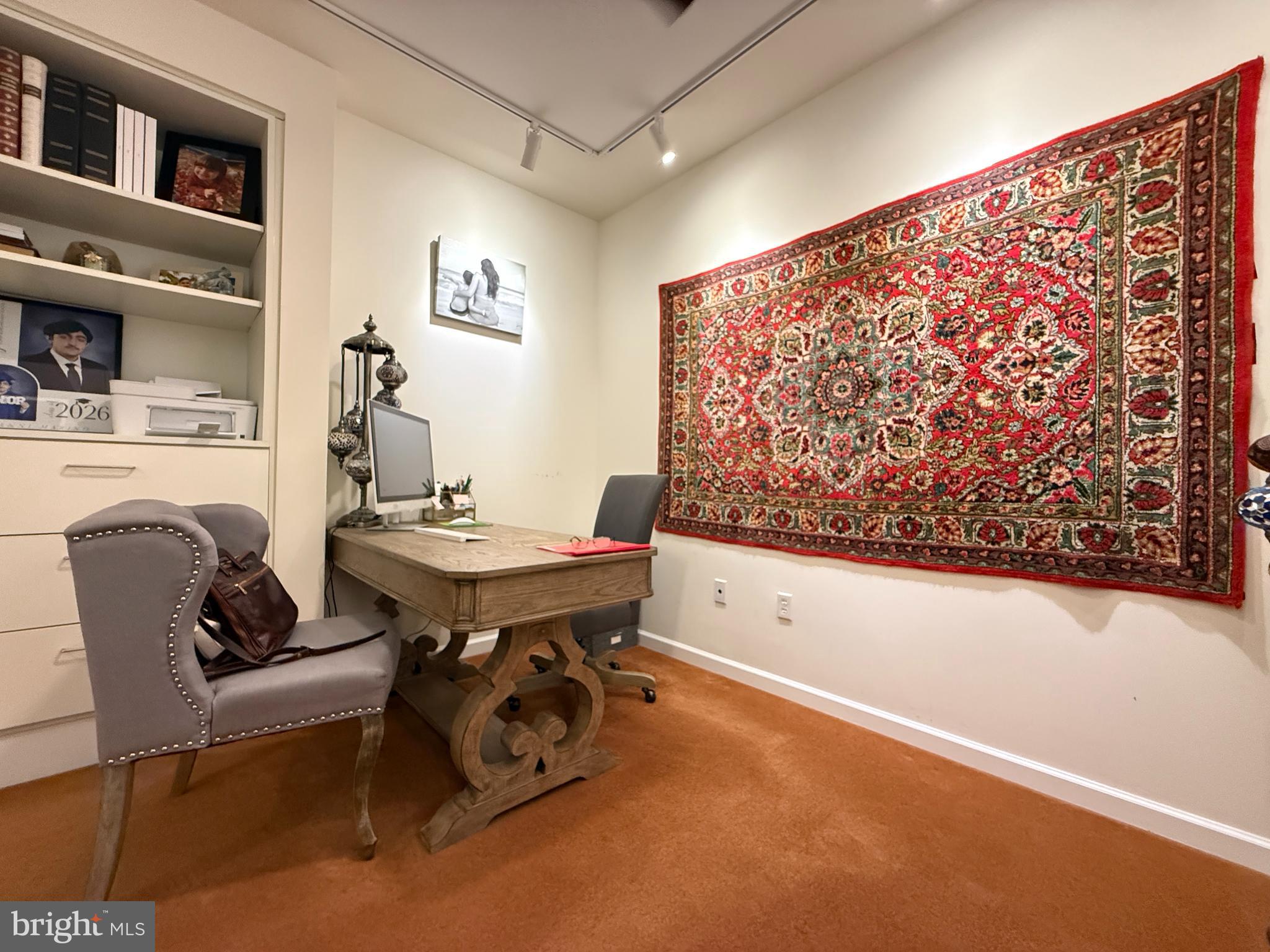 HUNTINGDON PLACE - Residential