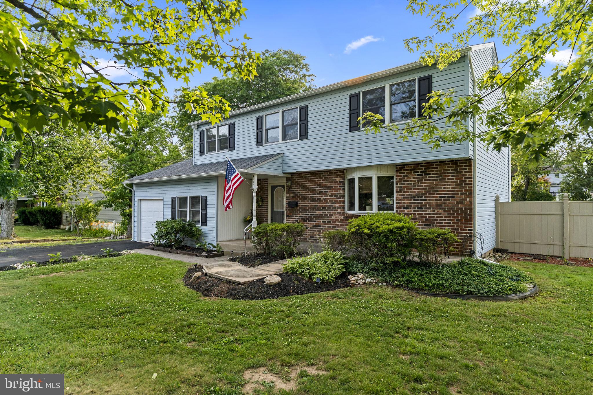 BRIAR HILL FARMS - Residential