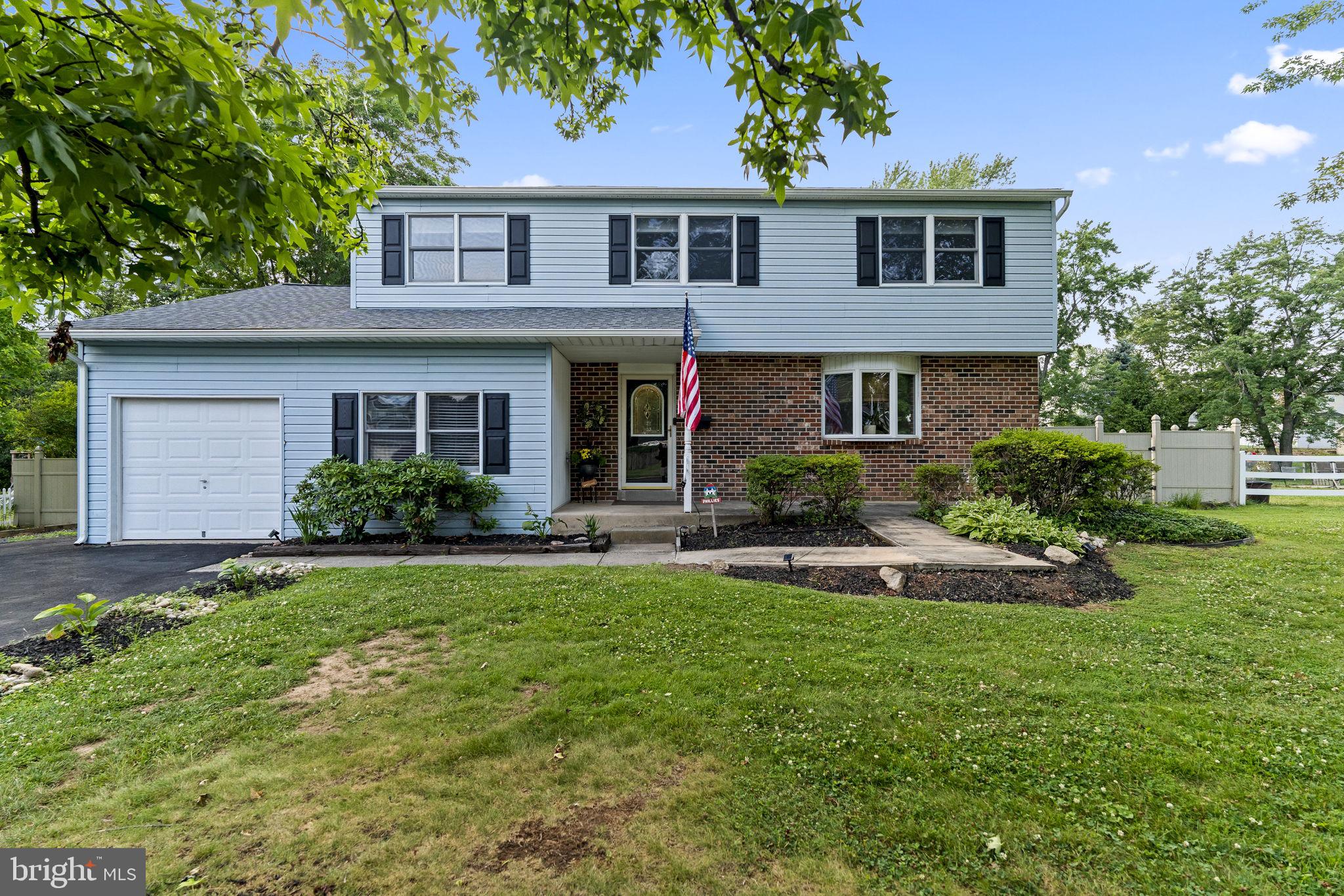 BRIAR HILL FARMS - Residential
