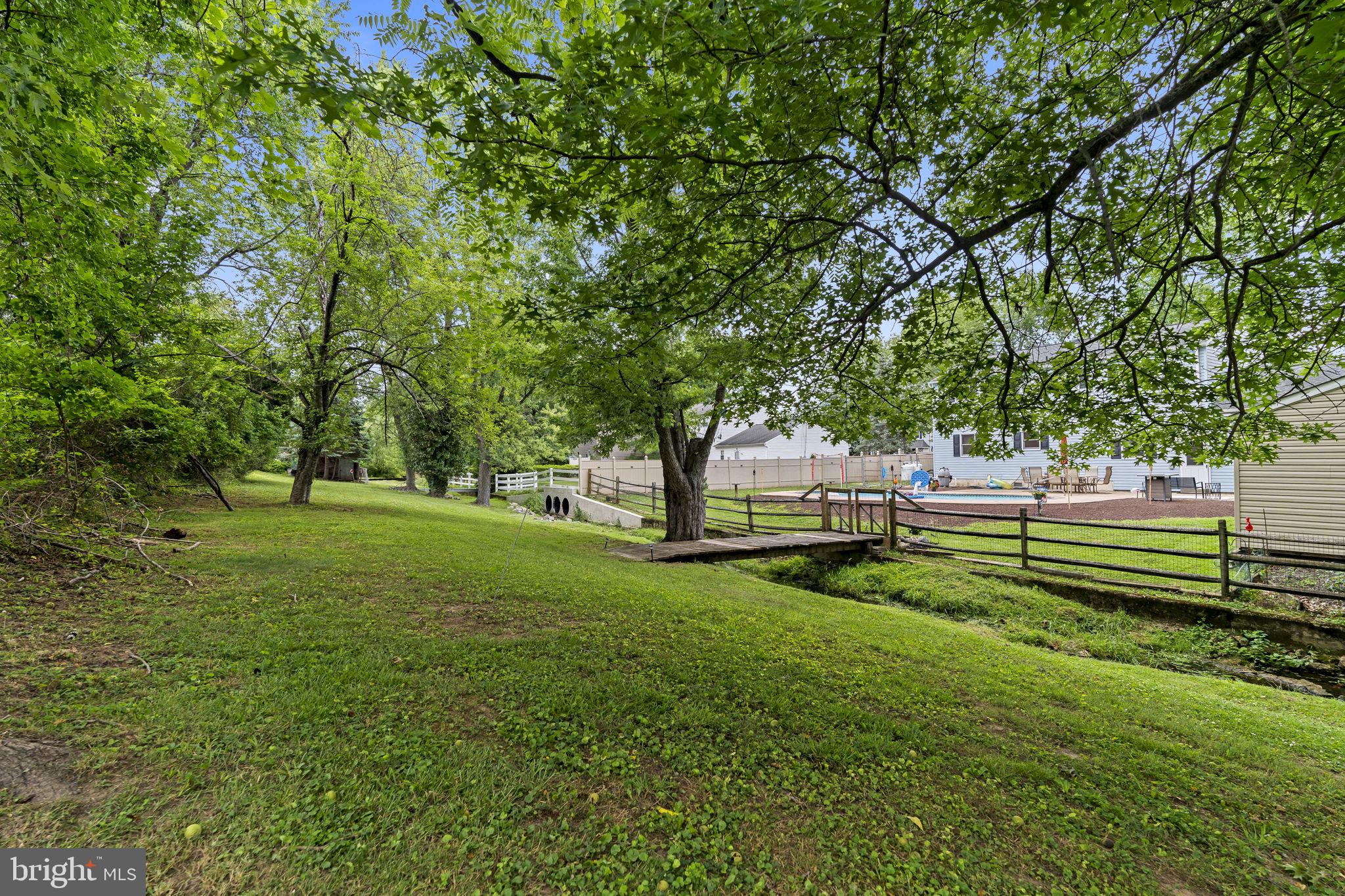 BRIAR HILL FARMS - Residential