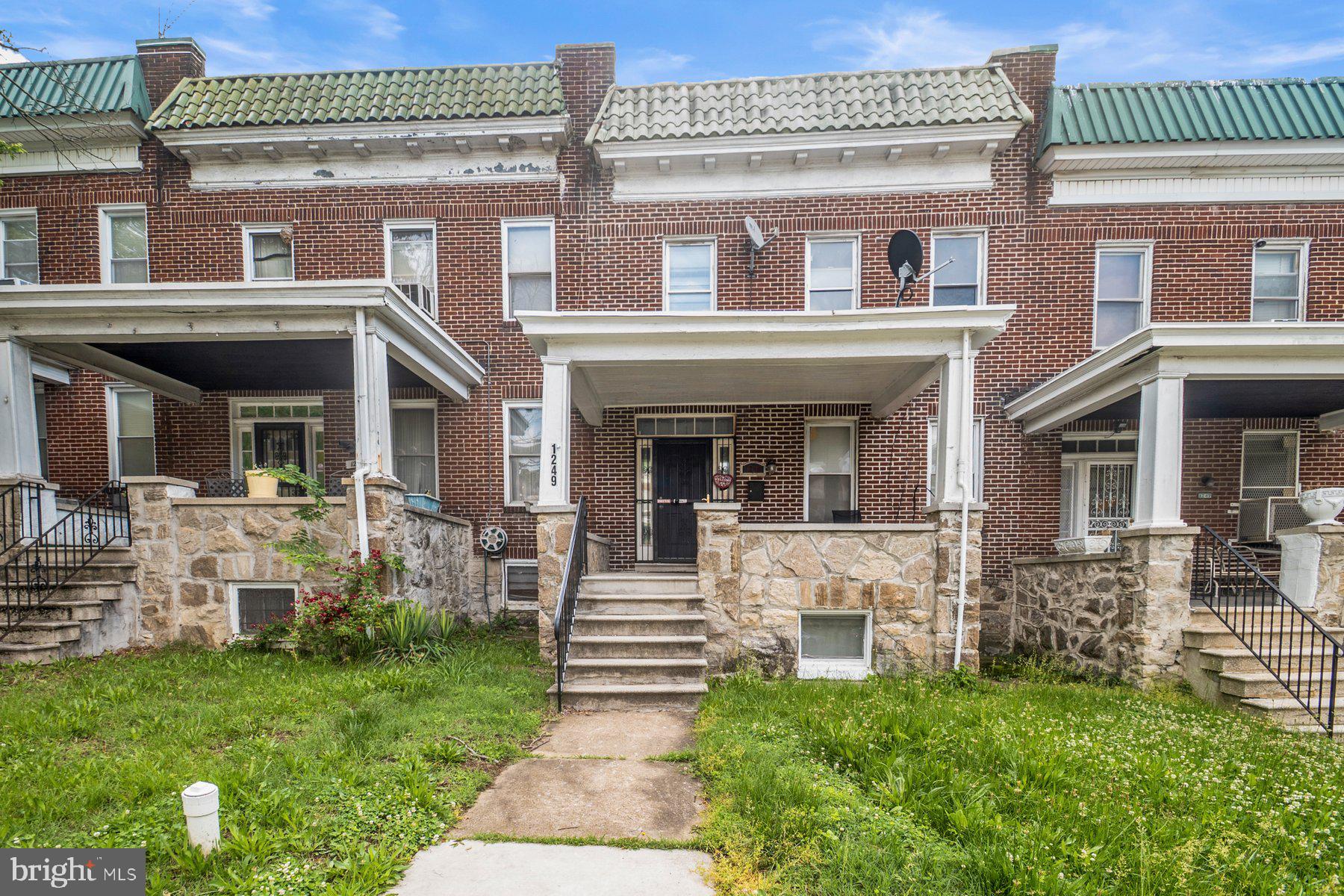This property is part of a larger portfolio. Please contact for more details regarding associated listings. Closings will need to be coordinated with the other properties in the portfolio but may sell to individual buyers. 

Seller will only accept offers from serious buyers who can align with that timeline.