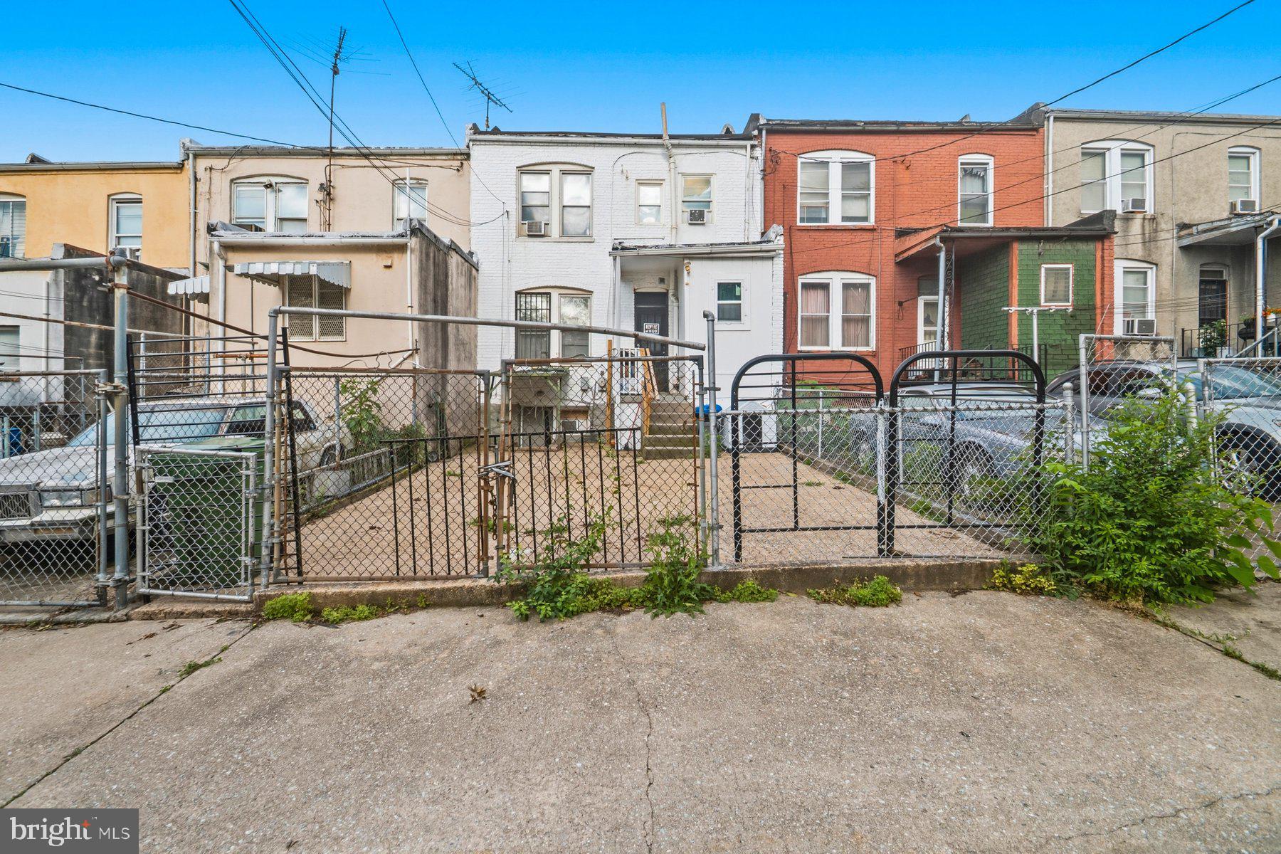 EASTERWOOD PARK - Residential