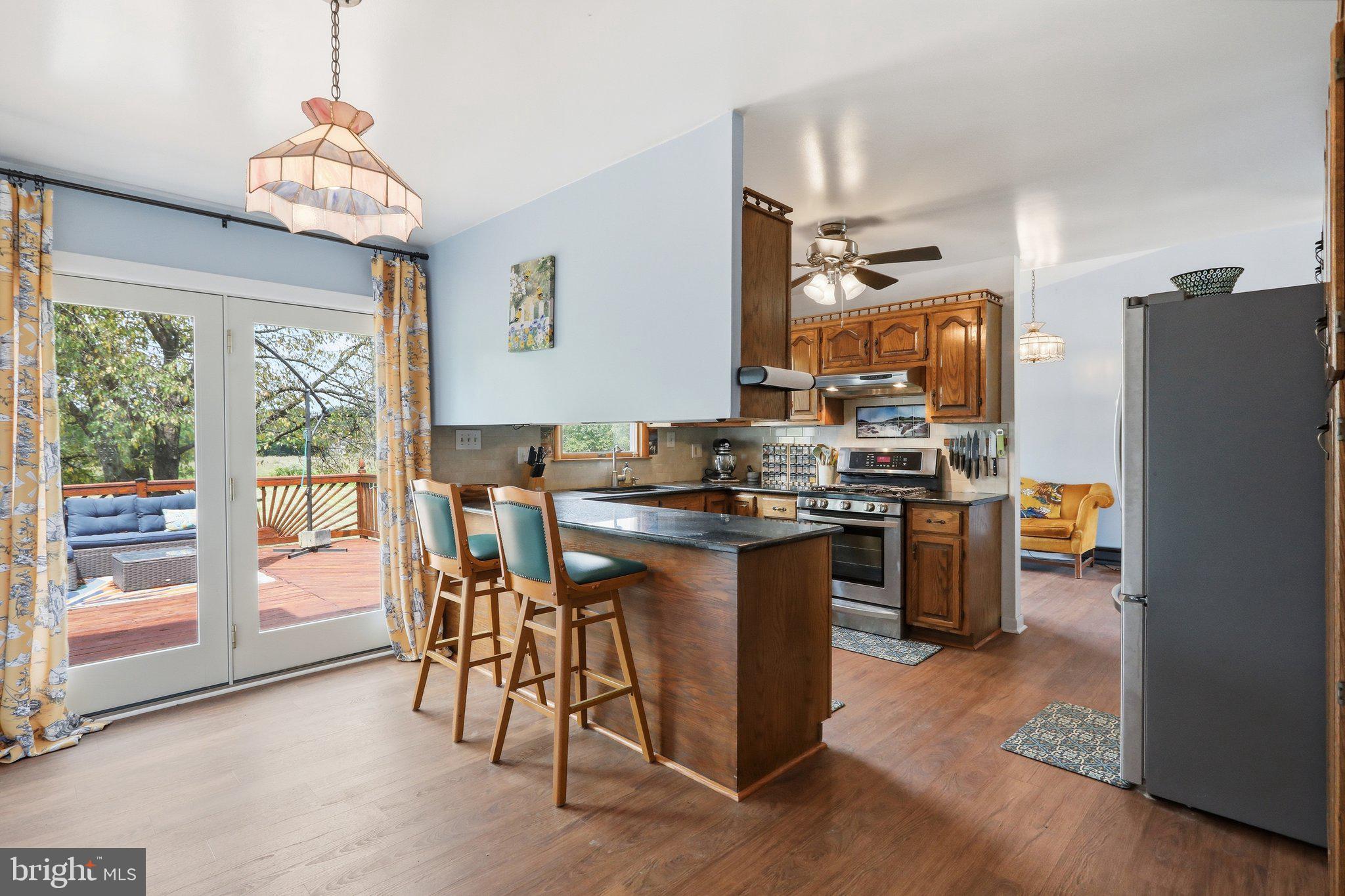 WHITE OAKS - Residential