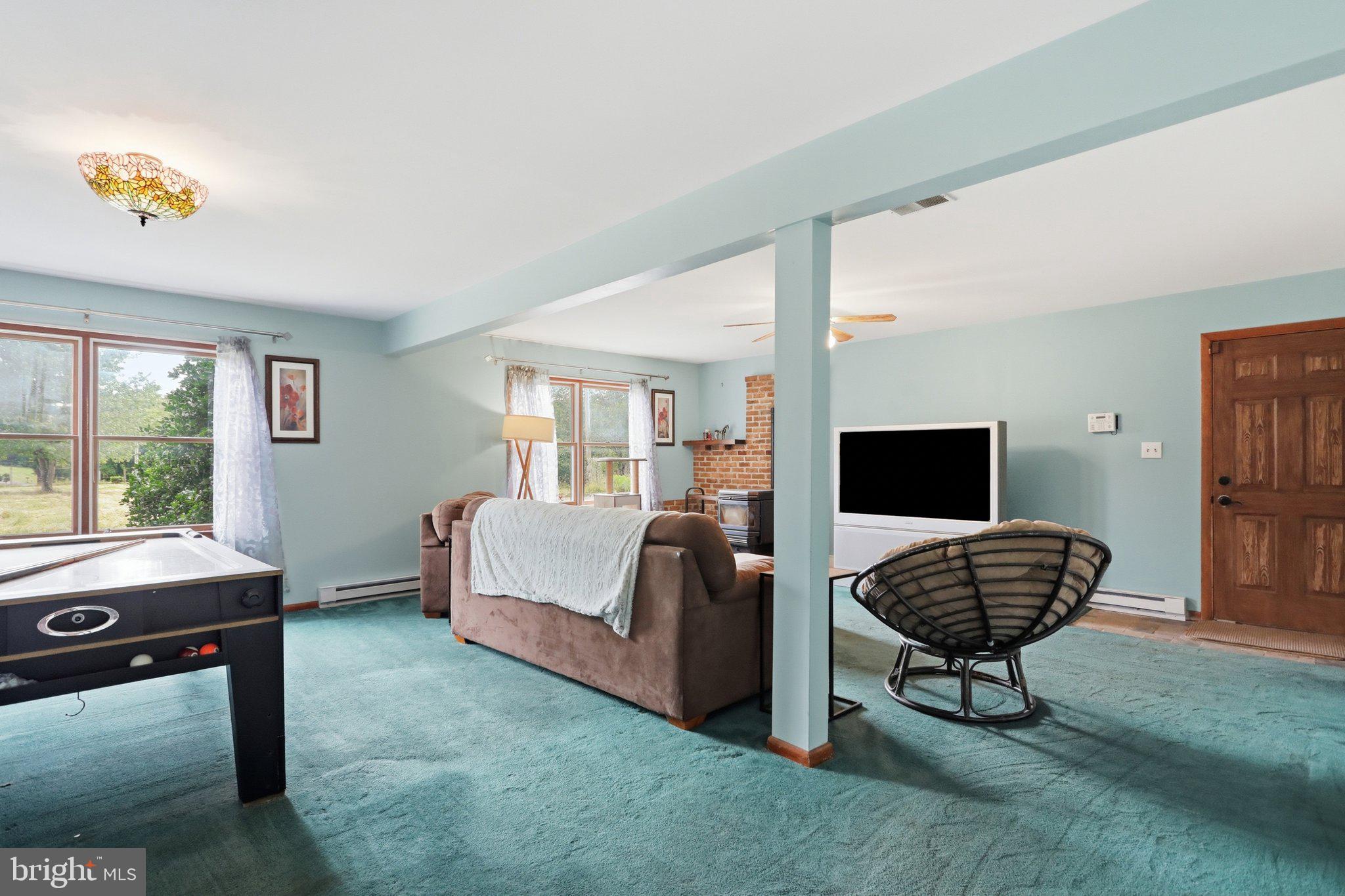 WHITE OAKS - Residential