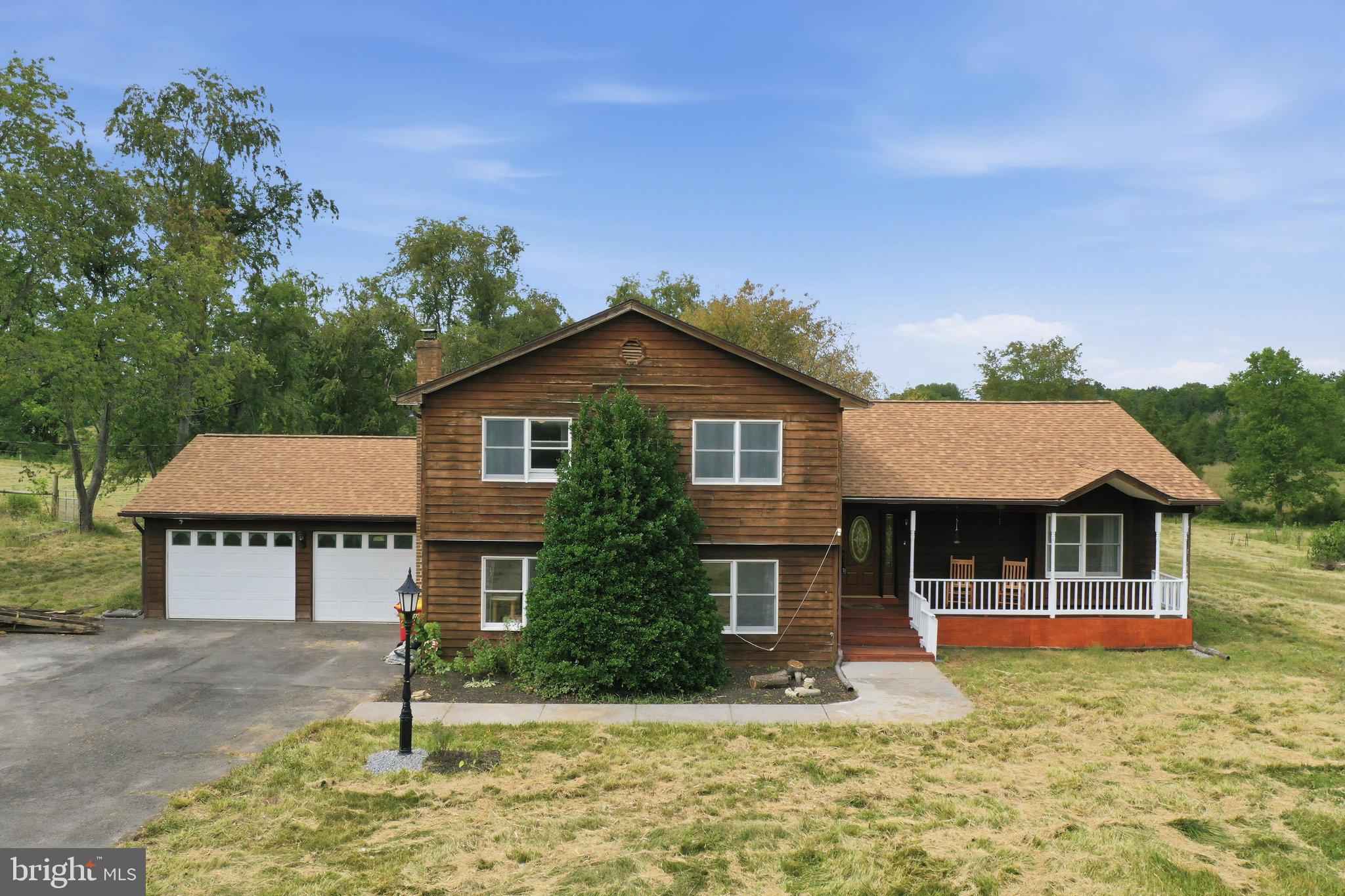 WHITE OAKS - Residential