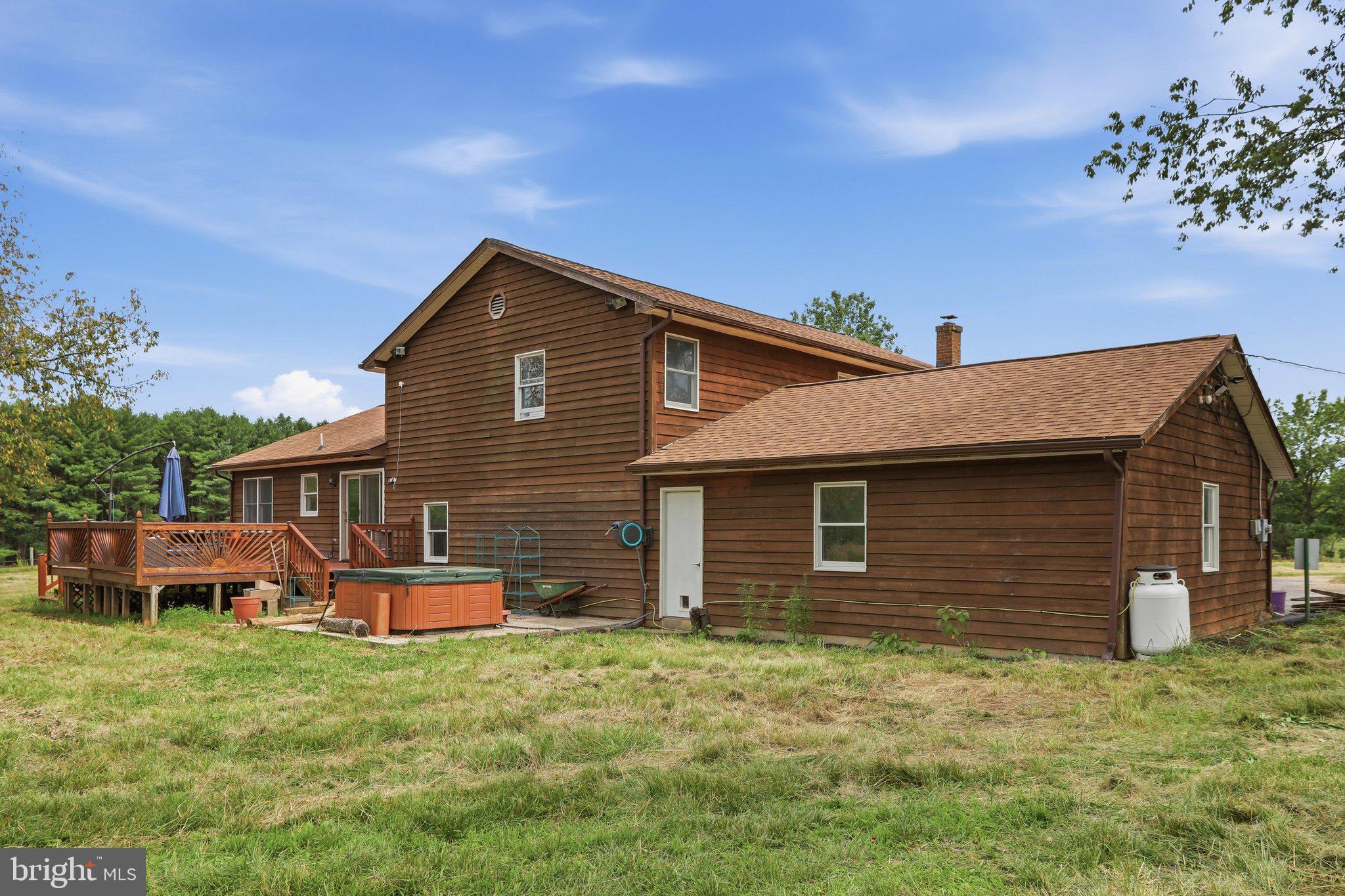 WHITE OAKS - Residential
