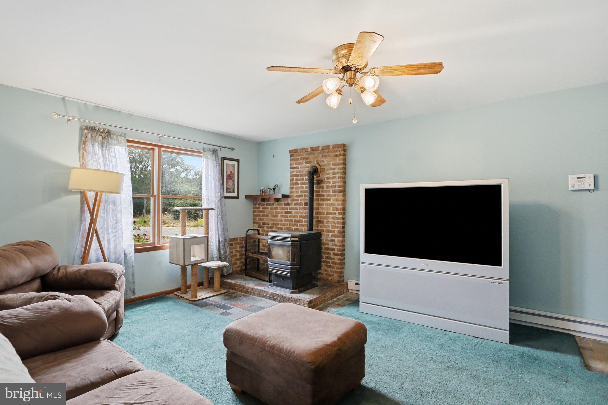 WHITE OAKS - Residential