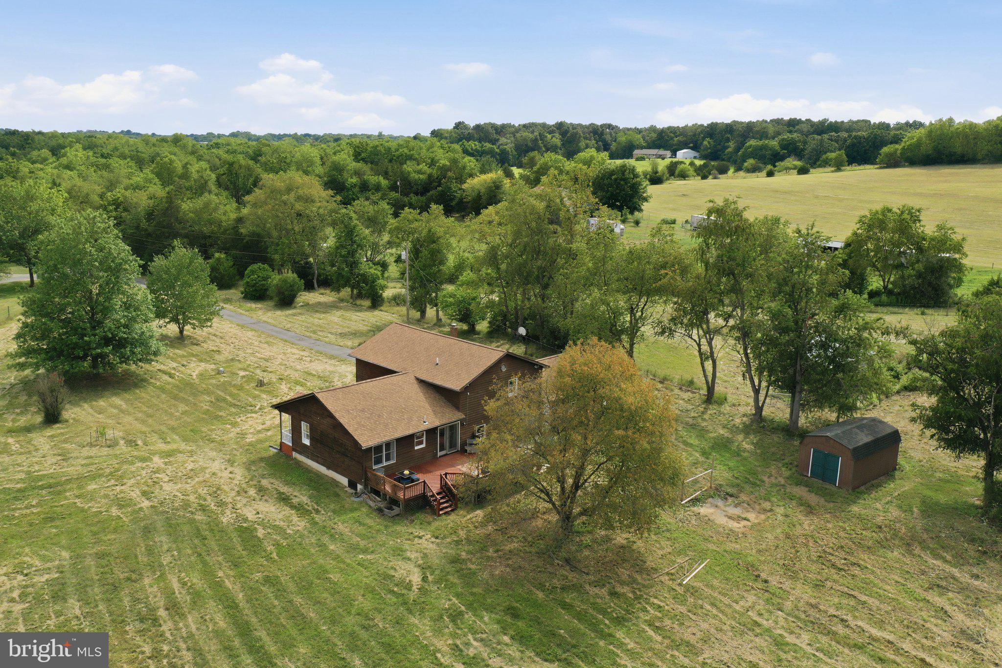 WHITE OAKS - Residential