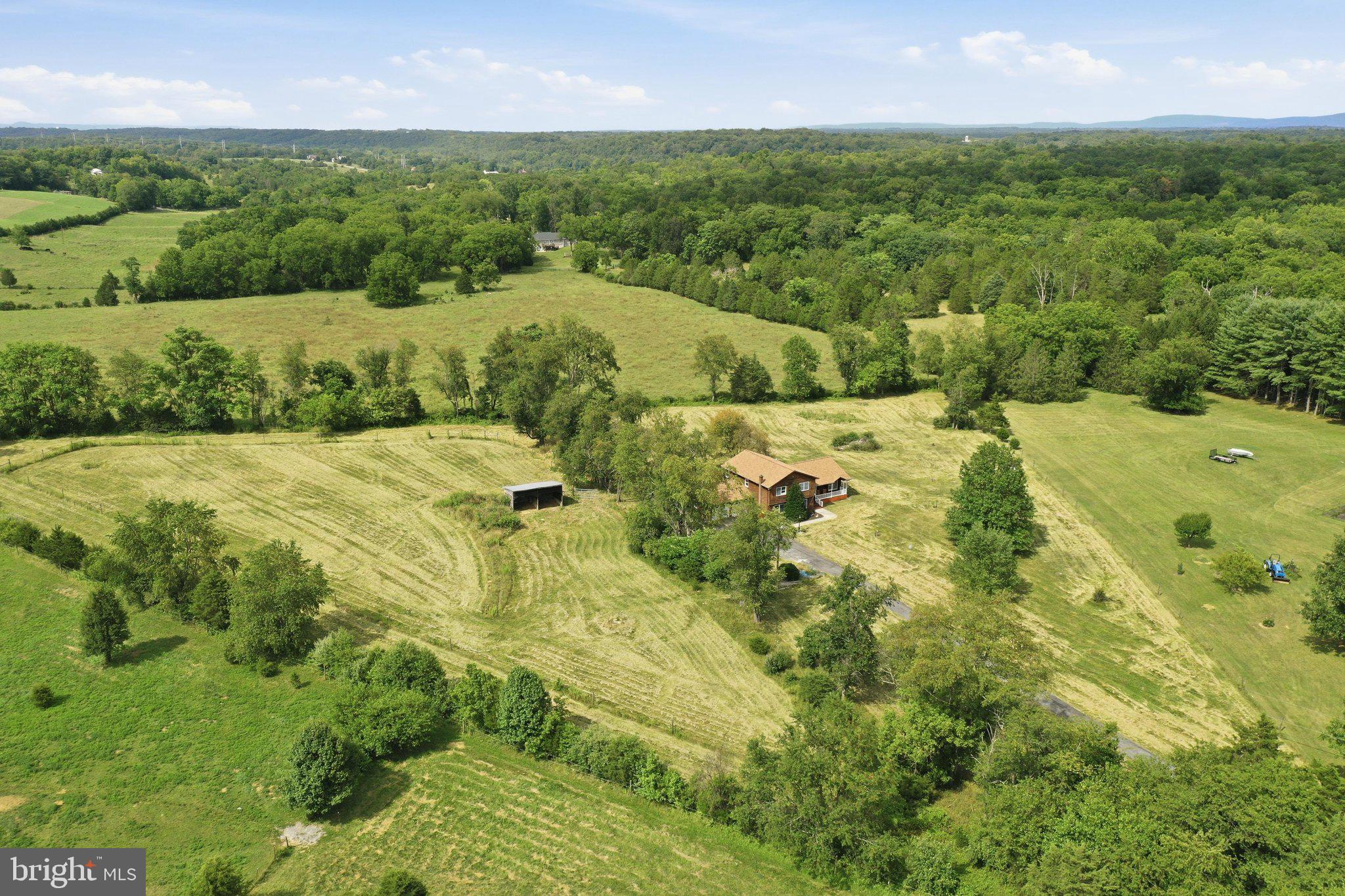 WHITE OAKS - Residential