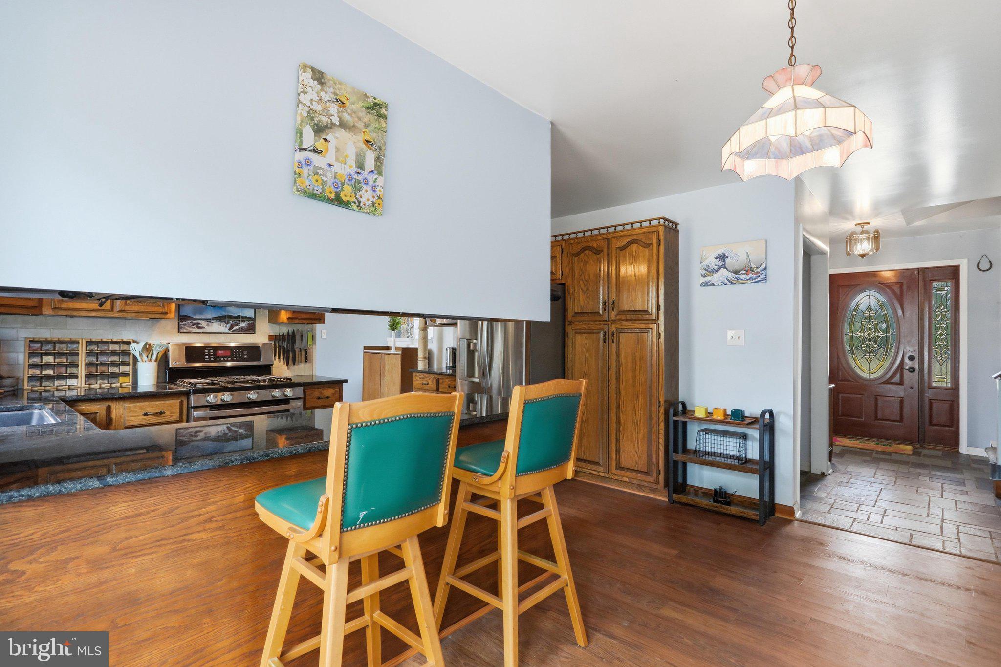 WHITE OAKS - Residential
