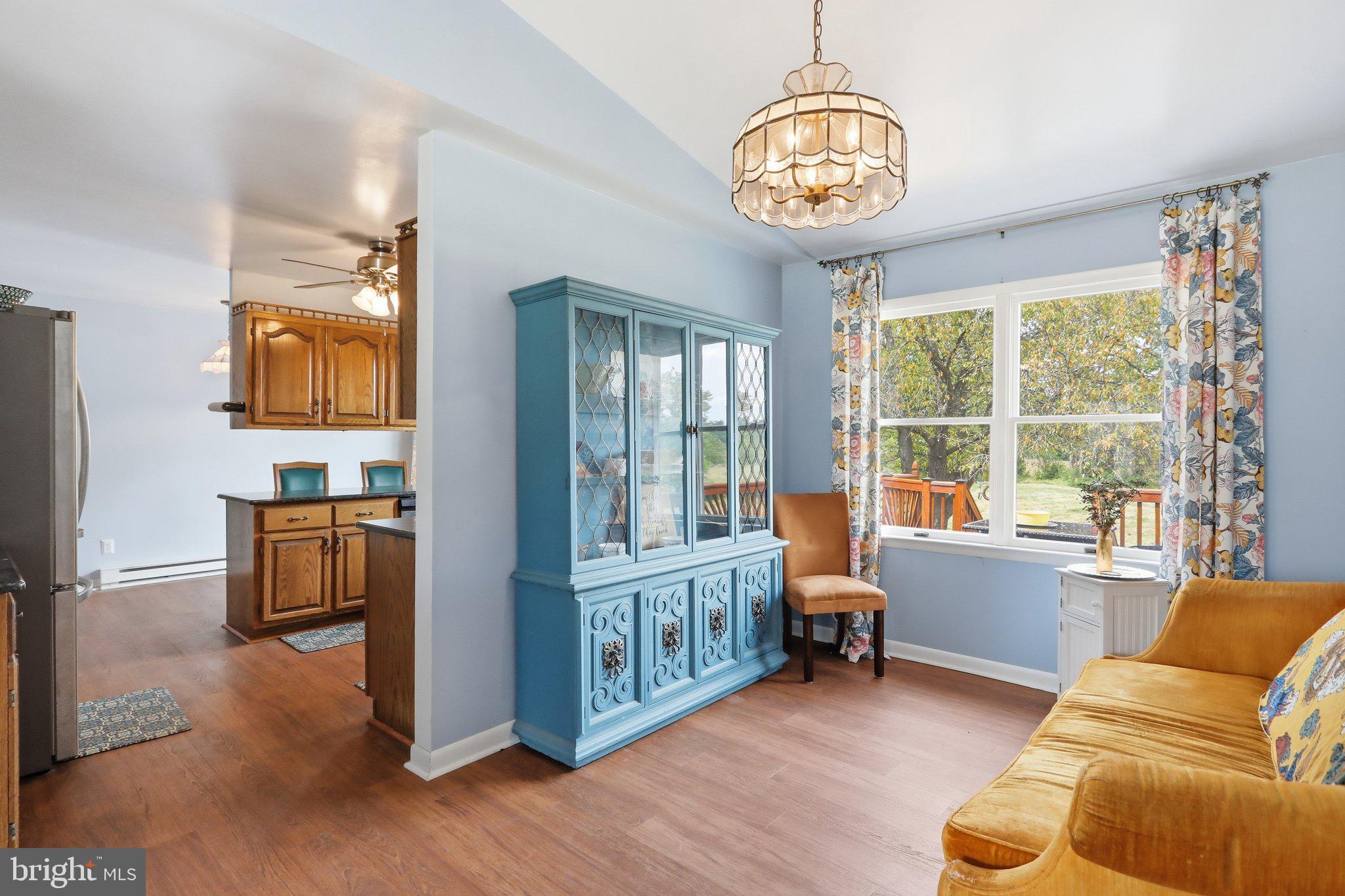 WHITE OAKS - Residential