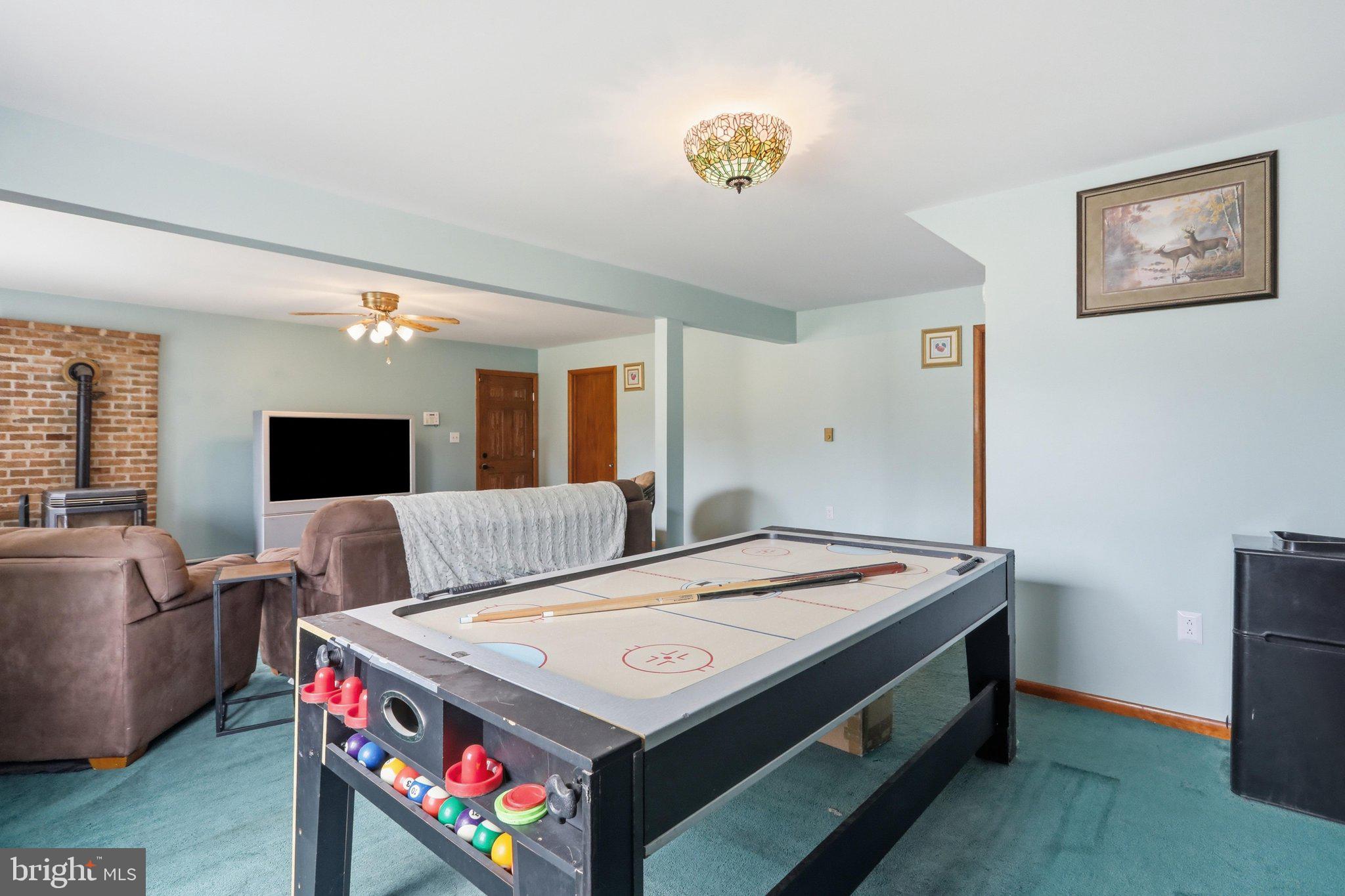 WHITE OAKS - Residential