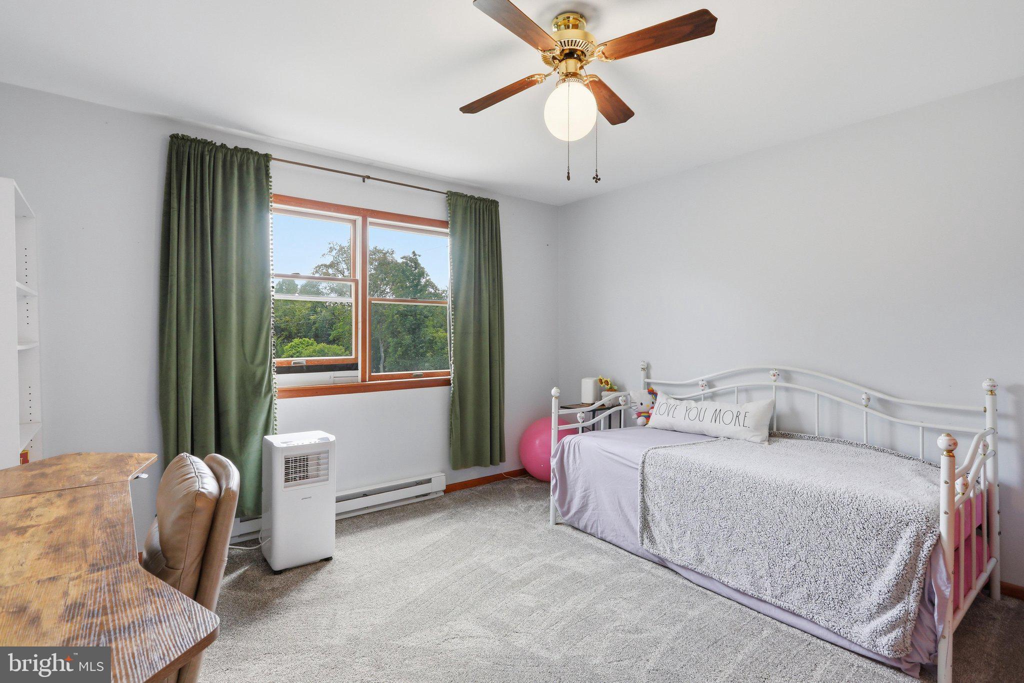WHITE OAKS - Residential