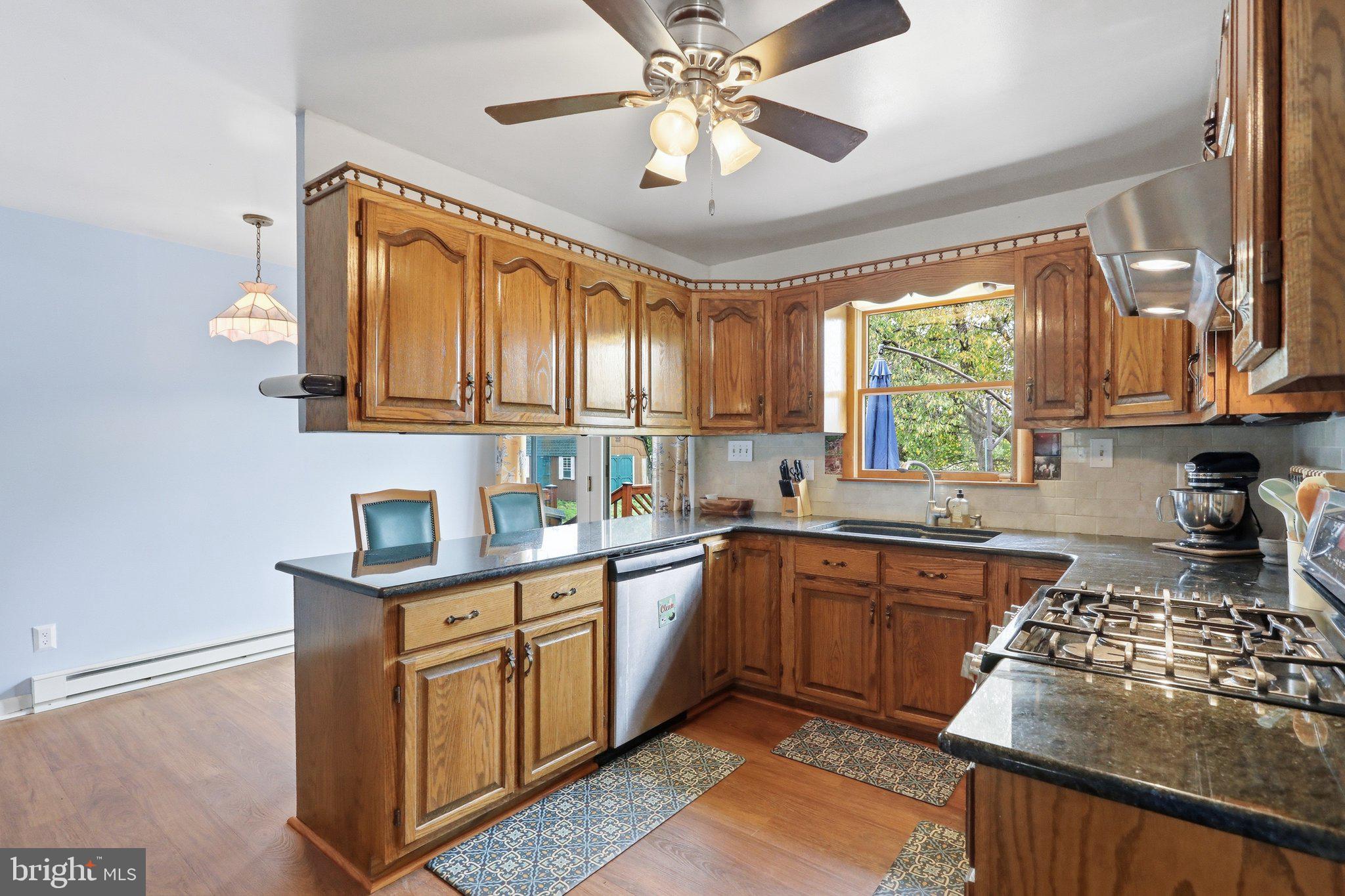 WHITE OAKS - Residential