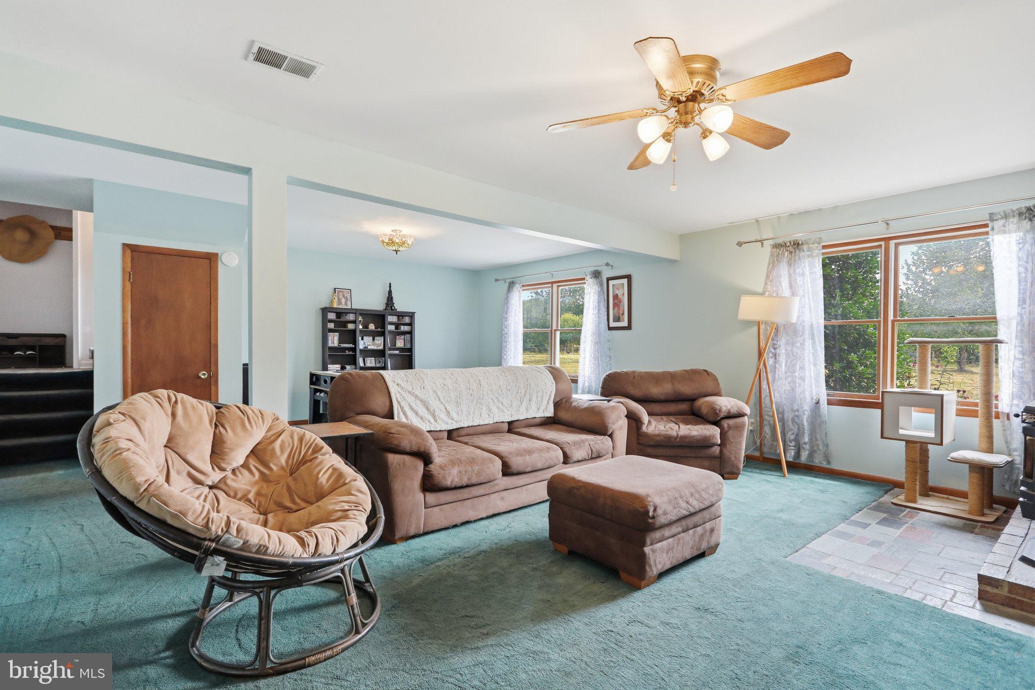 WHITE OAKS - Residential