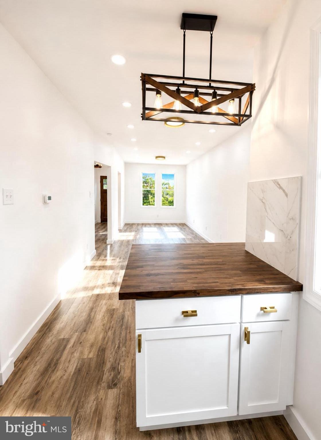 7TH WARD - Residential