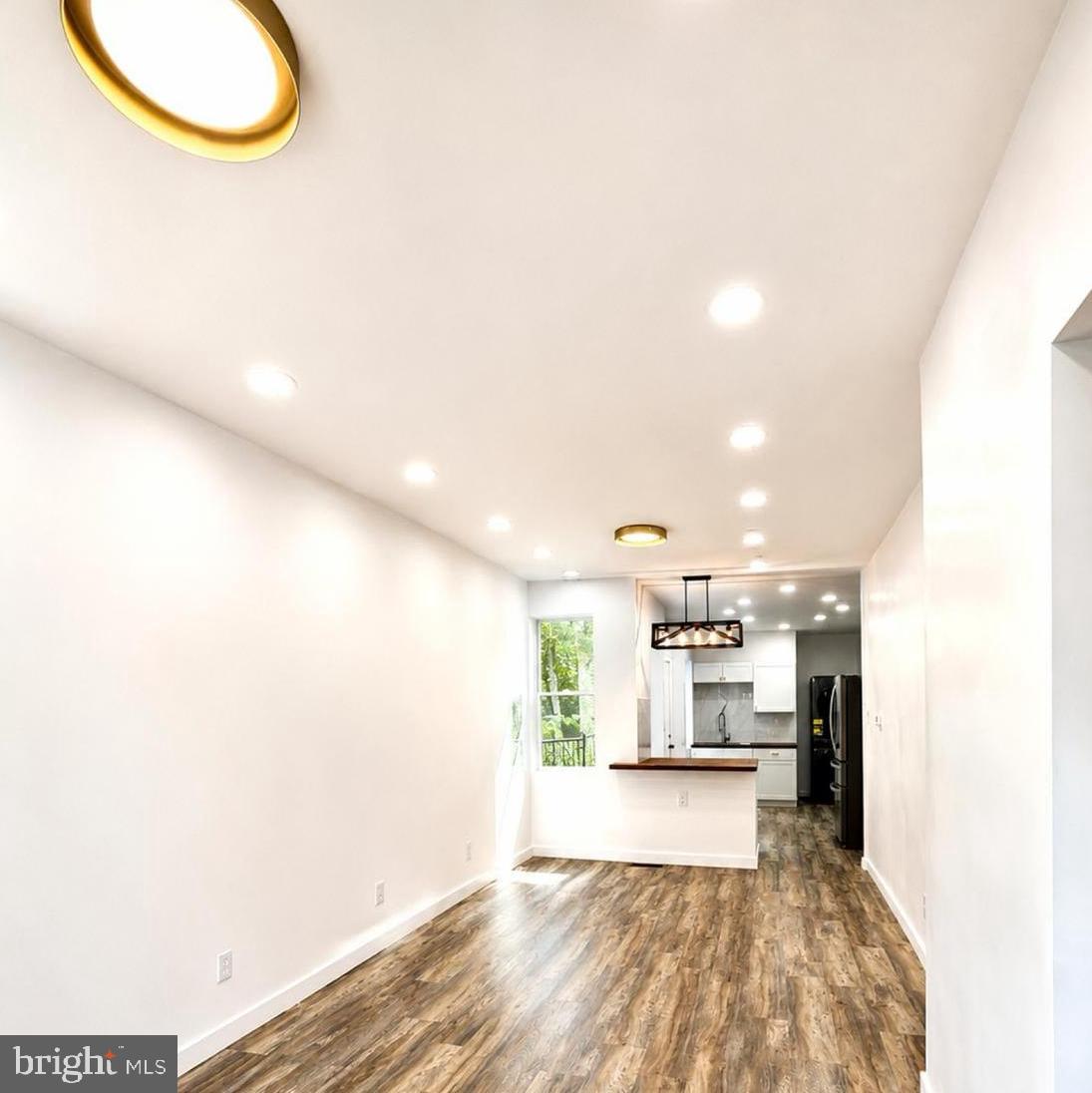 7TH WARD - Residential
